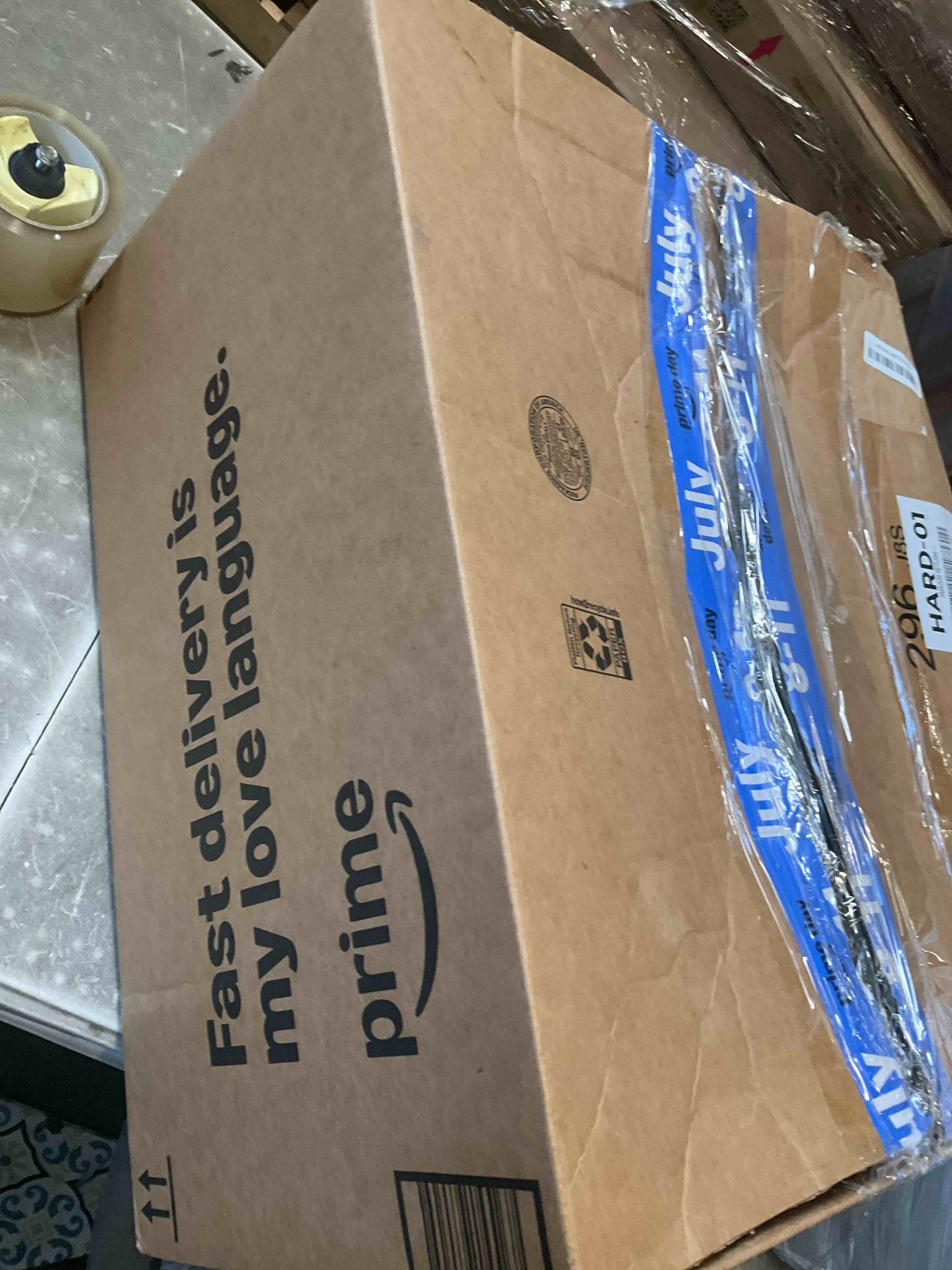 https://s3.amazonaws.com/lotting-images-prod/bidfta/PNK3683648_1753363376928.jpeg