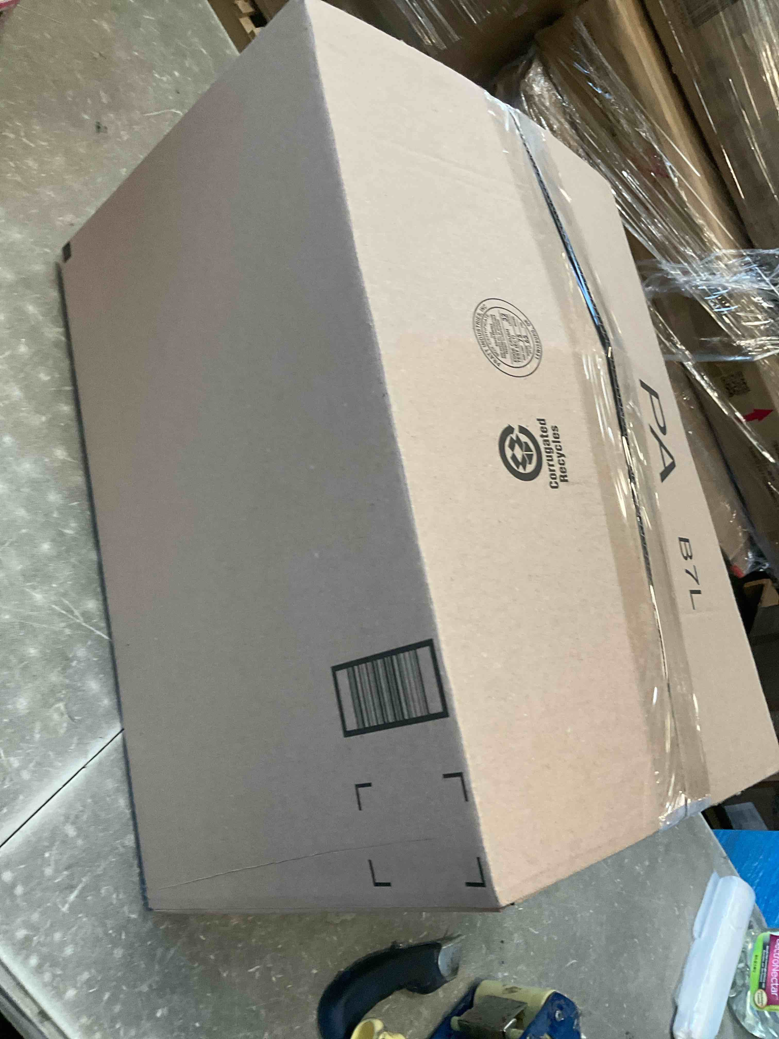 https://s3.amazonaws.com/lotting-images-prod/bidfta/PNK3683654_1753363836675.jpeg