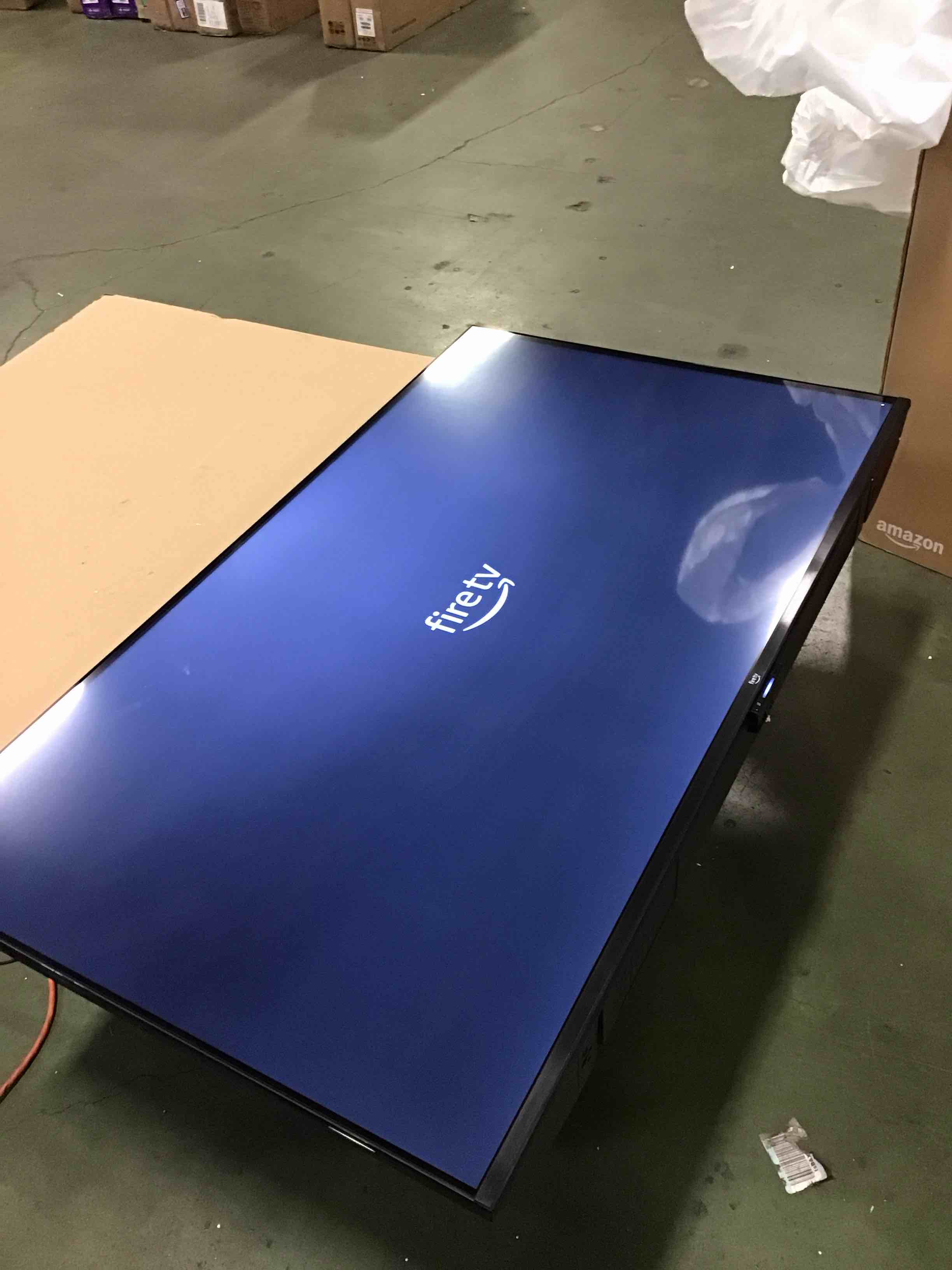 https://s3.amazonaws.com/lotting-images-prod/bidfta/PNK3684865_1755542754249.jpeg