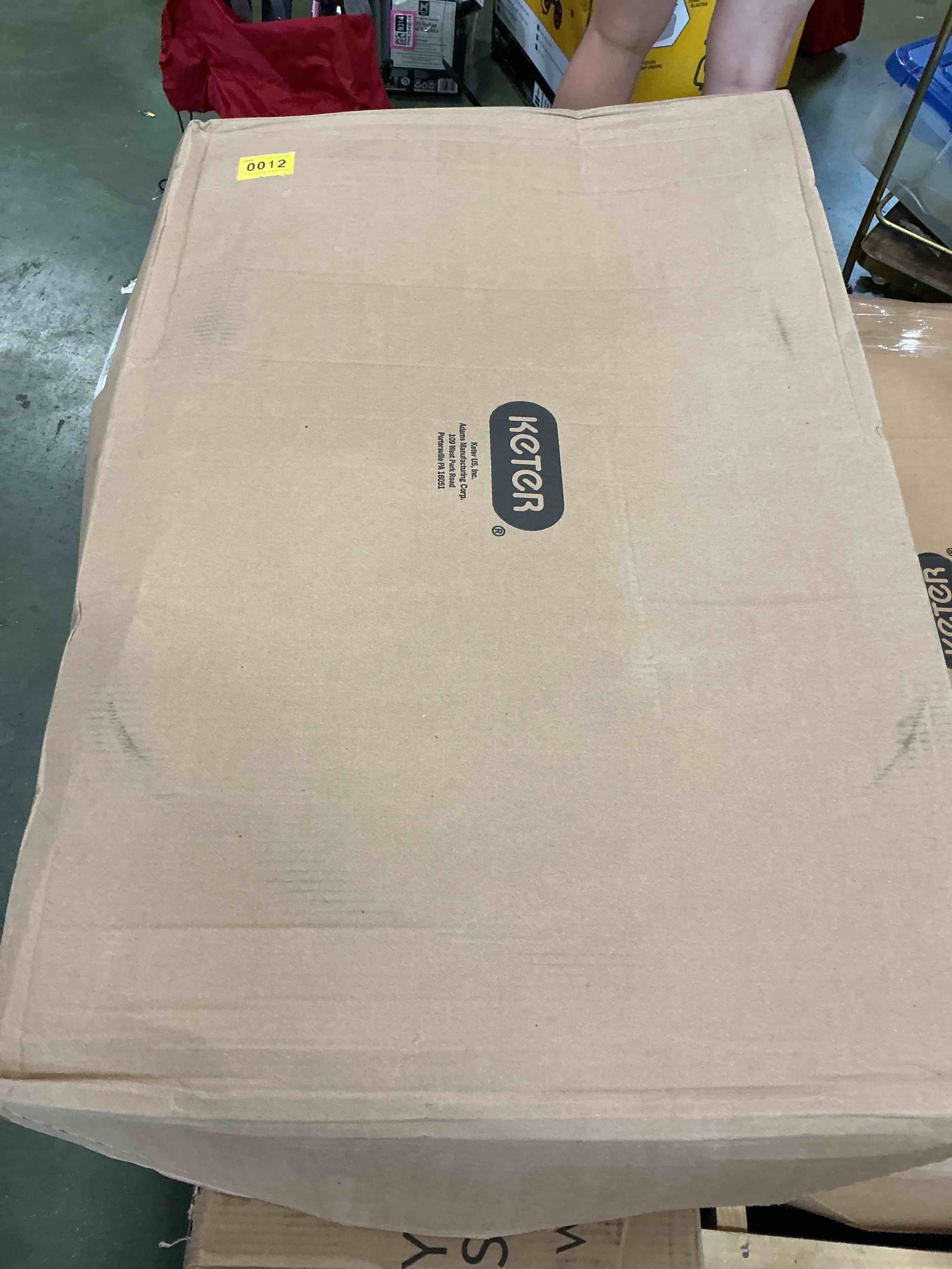 https://s3.amazonaws.com/lotting-images-prod/bidfta/PNK3685310_1751994752337.jpeg