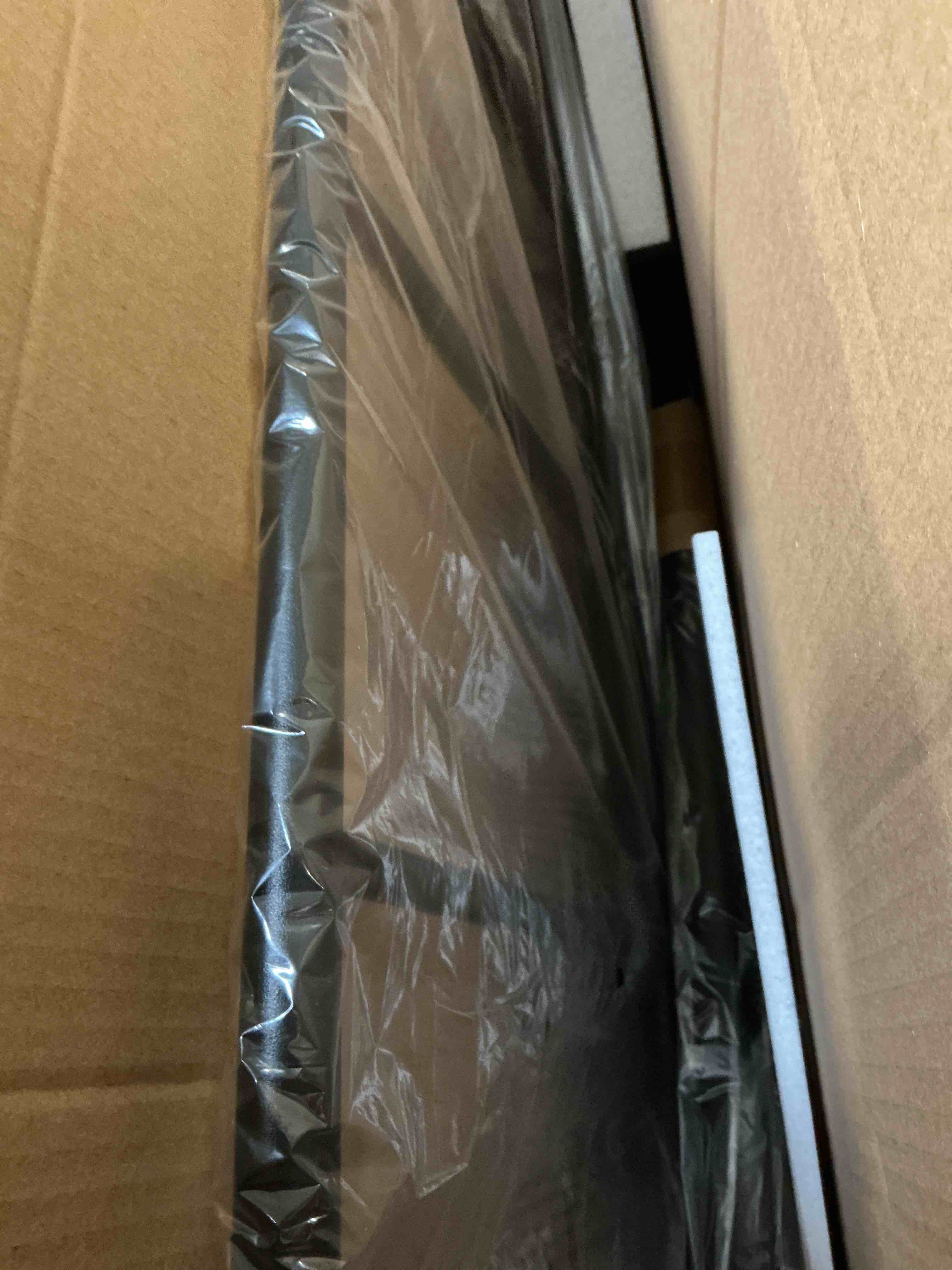 https://s3.amazonaws.com/lotting-images-prod/bidfta/PNK3685623_1752323860757.jpeg