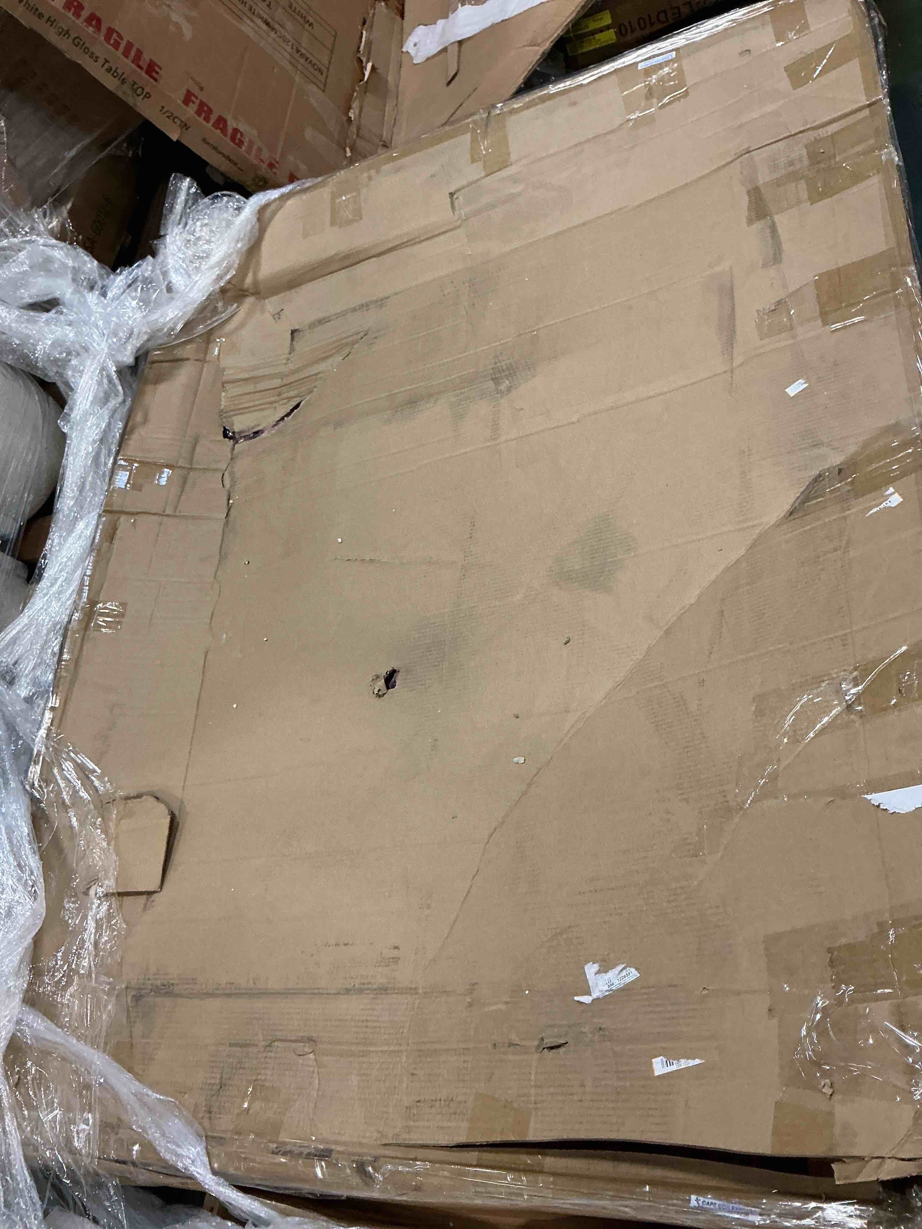 https://s3.amazonaws.com/lotting-images-prod/bidfta/PNK3685712_1752496812461.jpeg