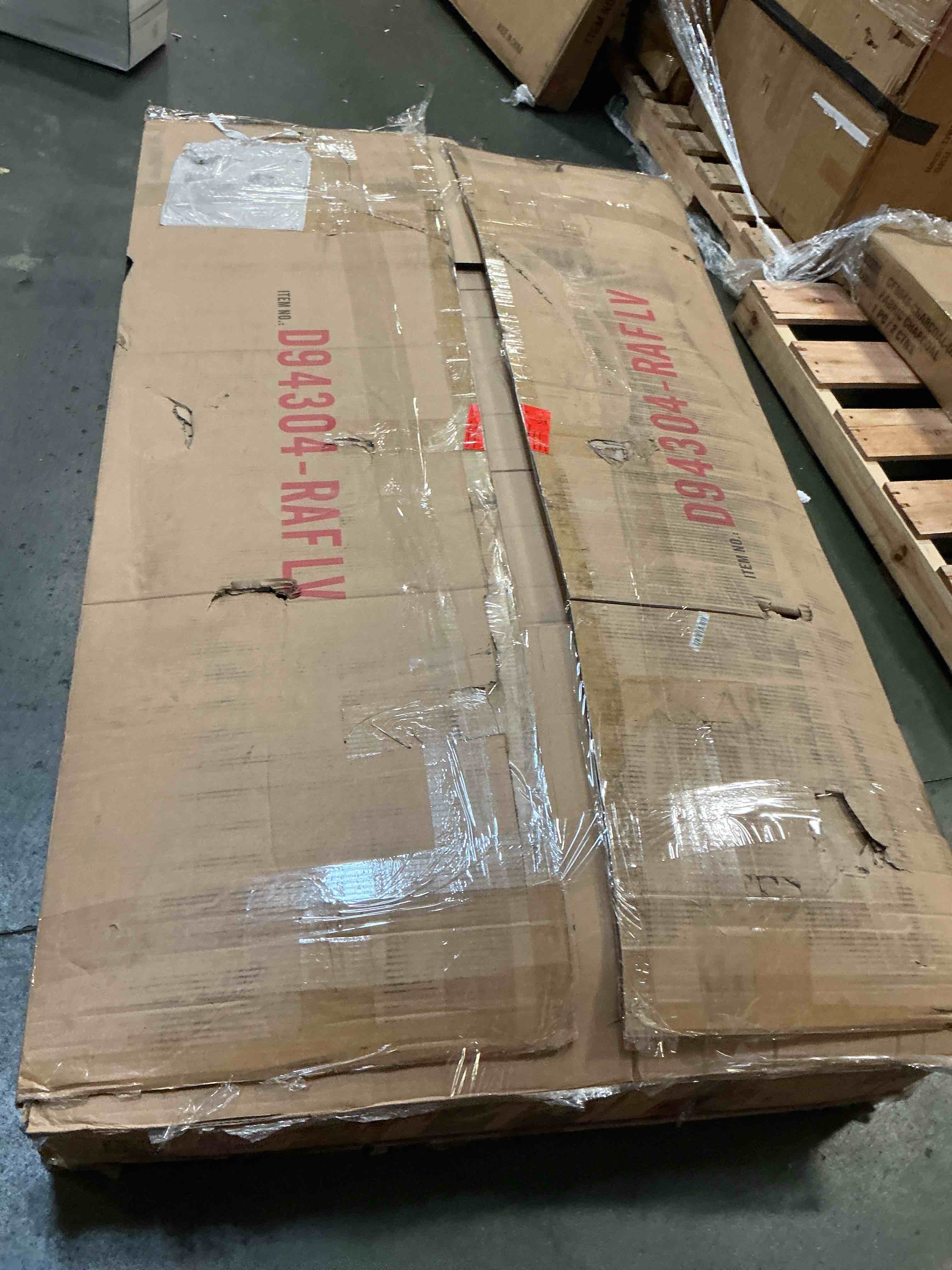 https://s3.amazonaws.com/lotting-images-prod/bidfta/PNK3685713_1752498383430.jpeg
