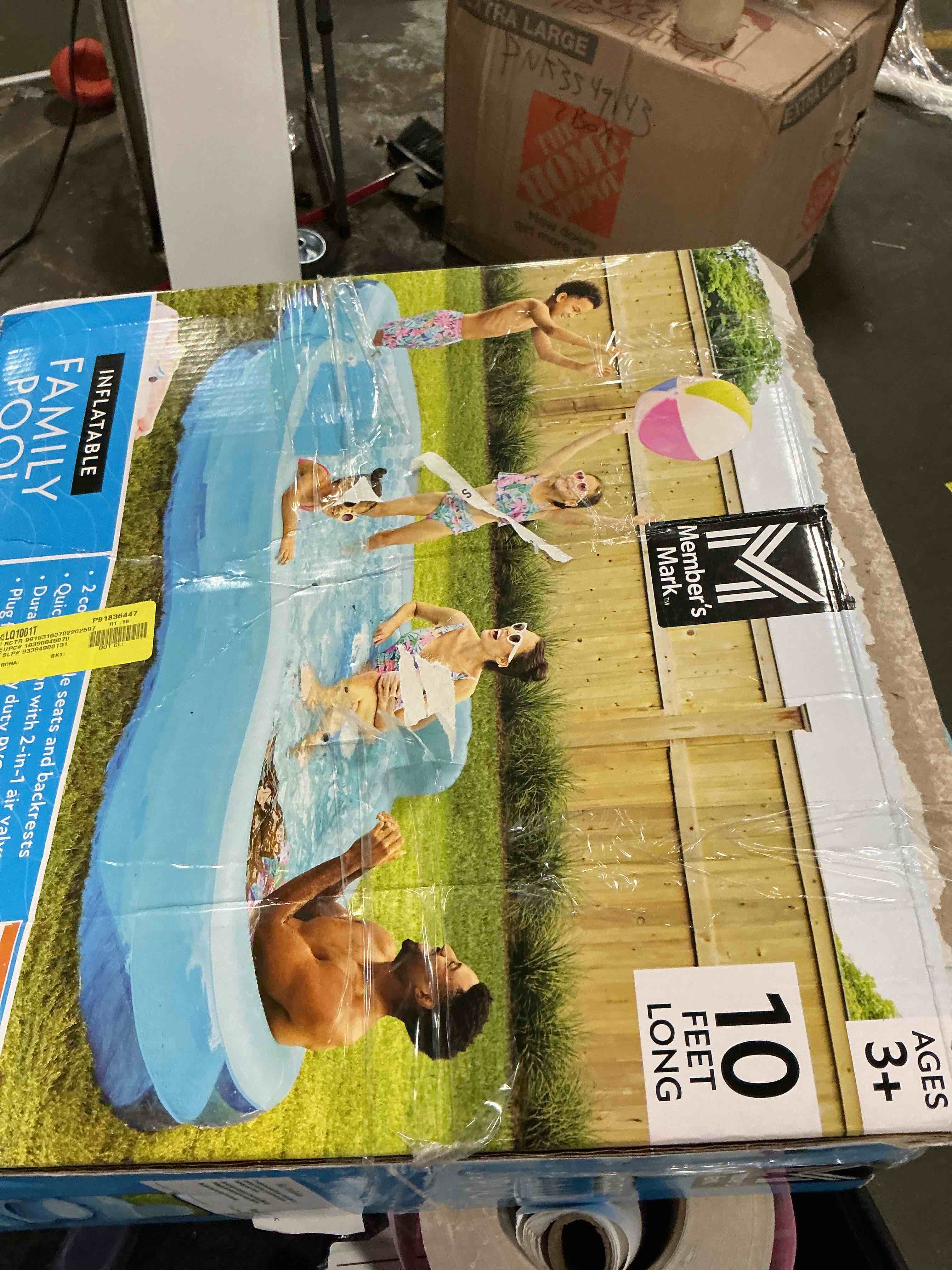 https://s3.amazonaws.com/lotting-images-prod/bidfta/PNK3685907_1752665997696.jpeg