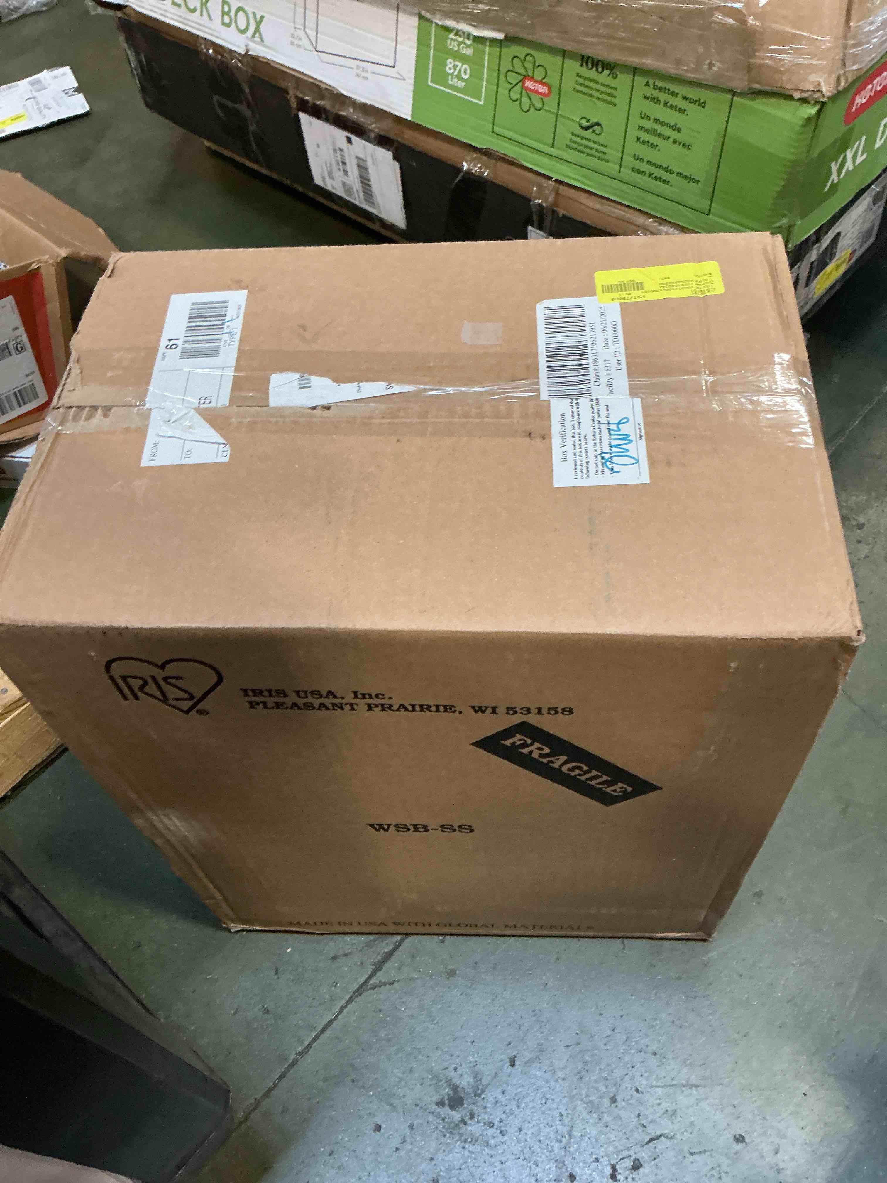 https://s3.amazonaws.com/lotting-images-prod/bidfta/PNK3686037_1752684106717.jpeg