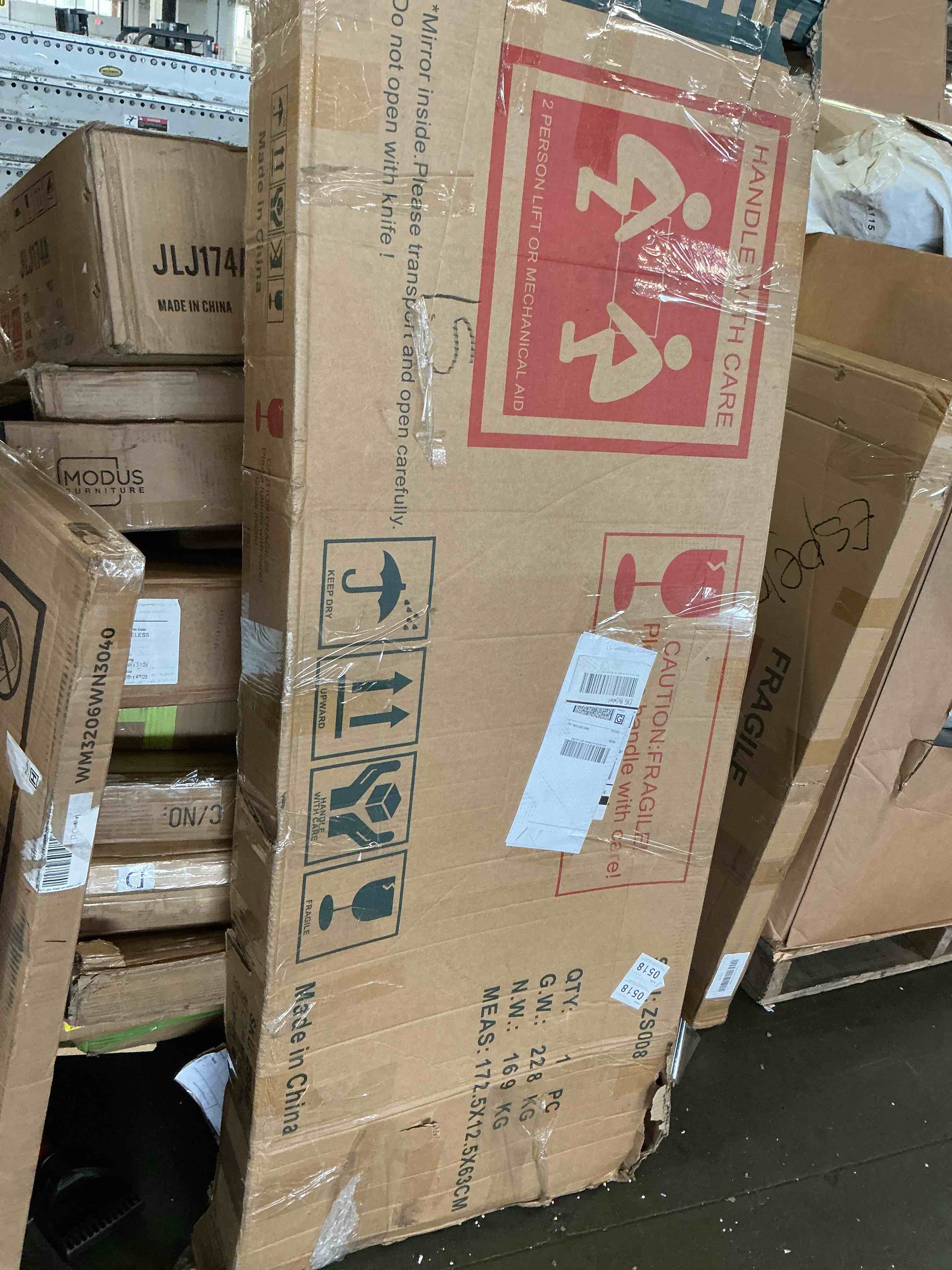 https://s3.amazonaws.com/lotting-images-prod/bidfta/PNK3687584_1755276862644.jpeg