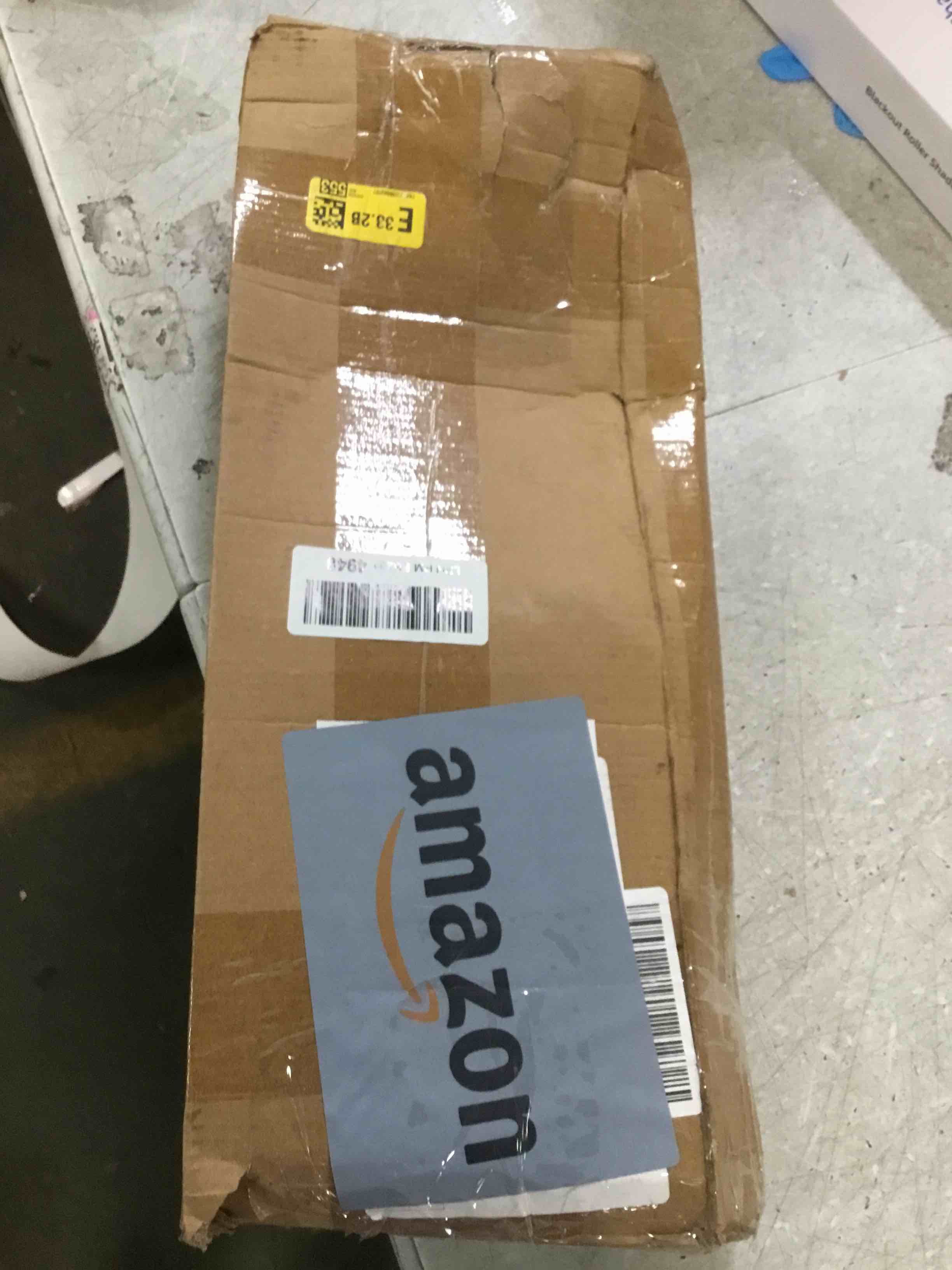 https://s3.amazonaws.com/lotting-images-prod/bidfta/PNK3688051_1748962307755.jpeg