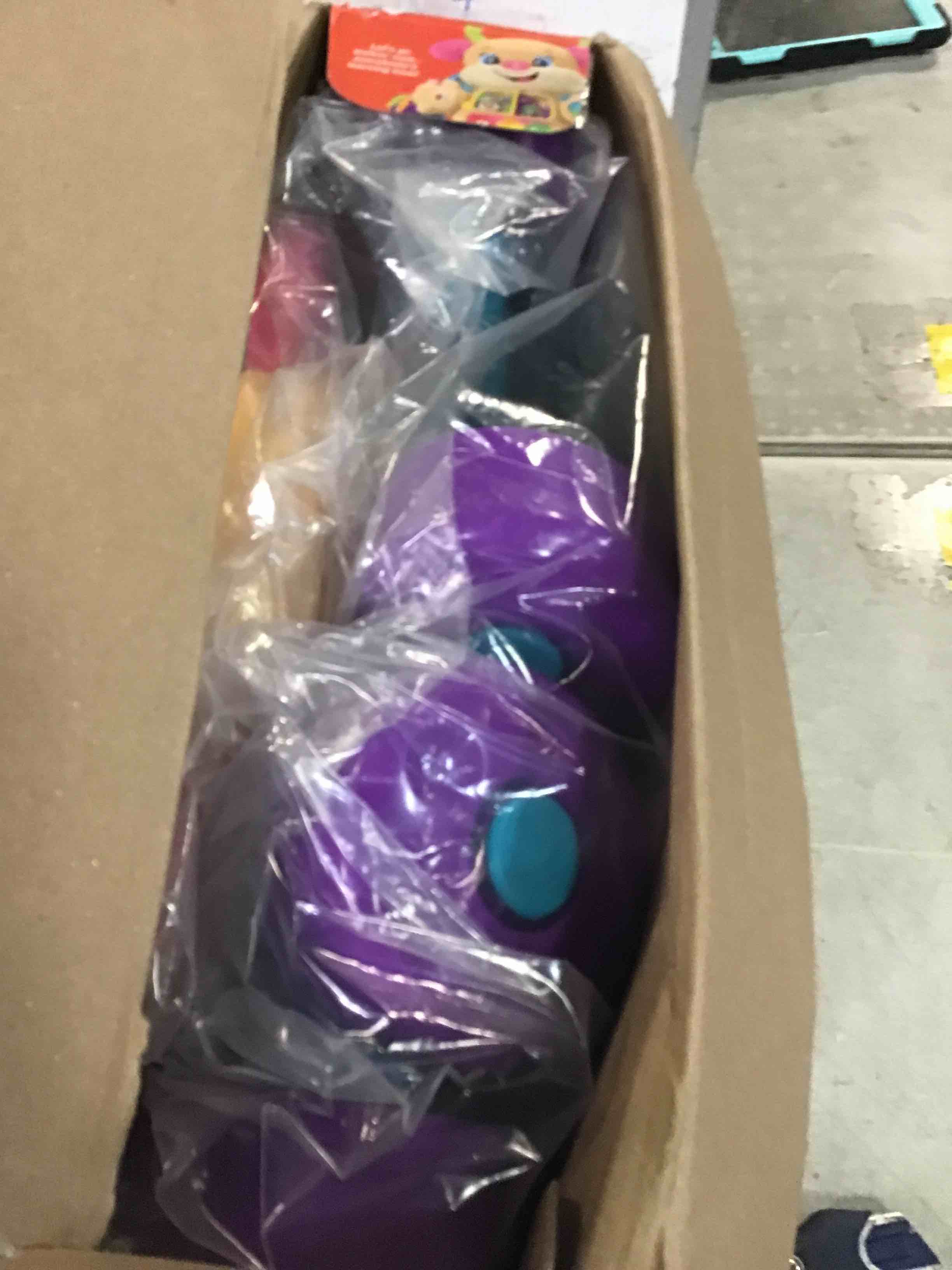 https://s3.amazonaws.com/lotting-images-prod/bidfta/PNK3688281_1749048833543.jpeg