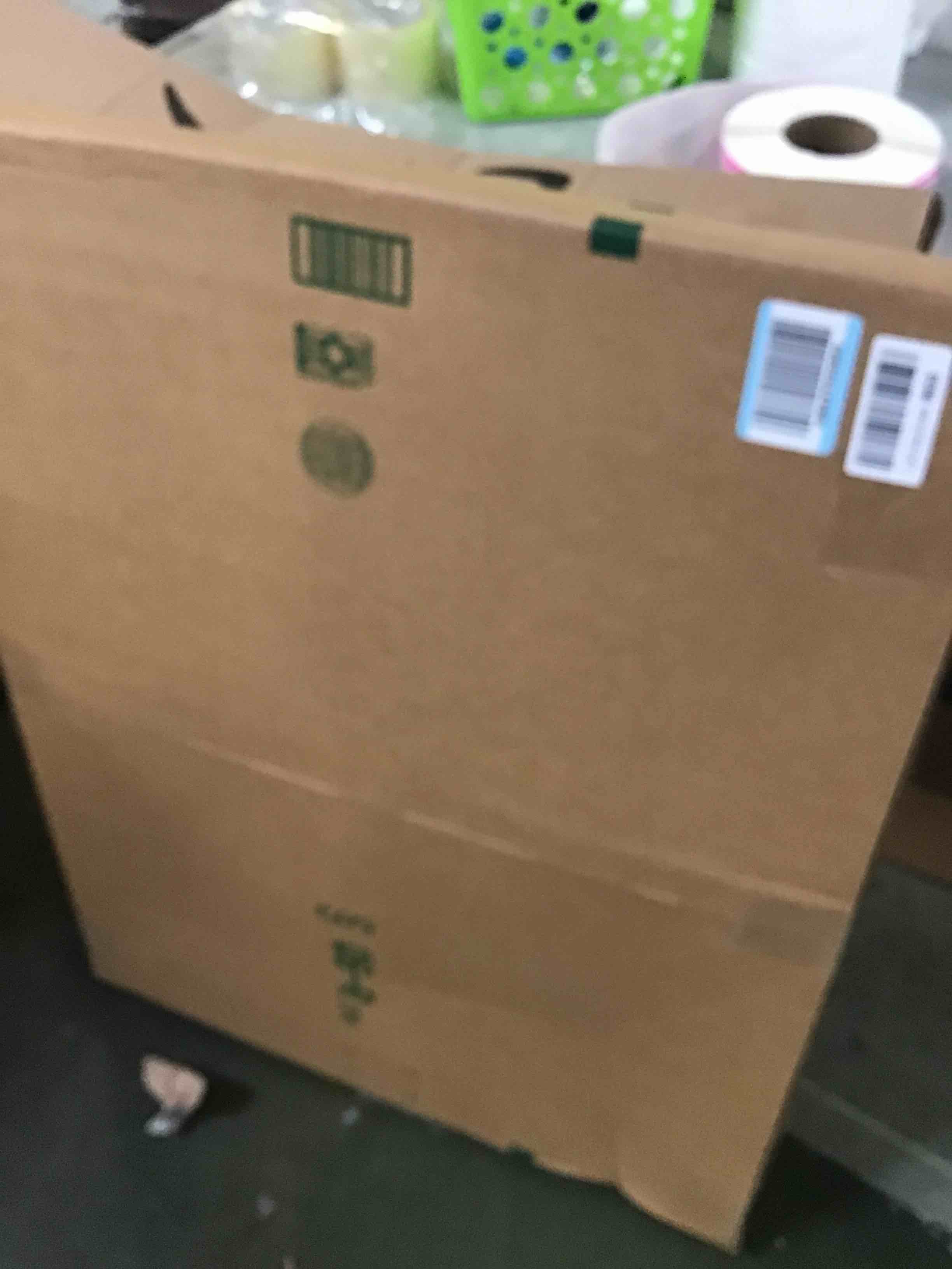 https://s3.amazonaws.com/lotting-images-prod/bidfta/PNK3688387_1749061759692.jpeg