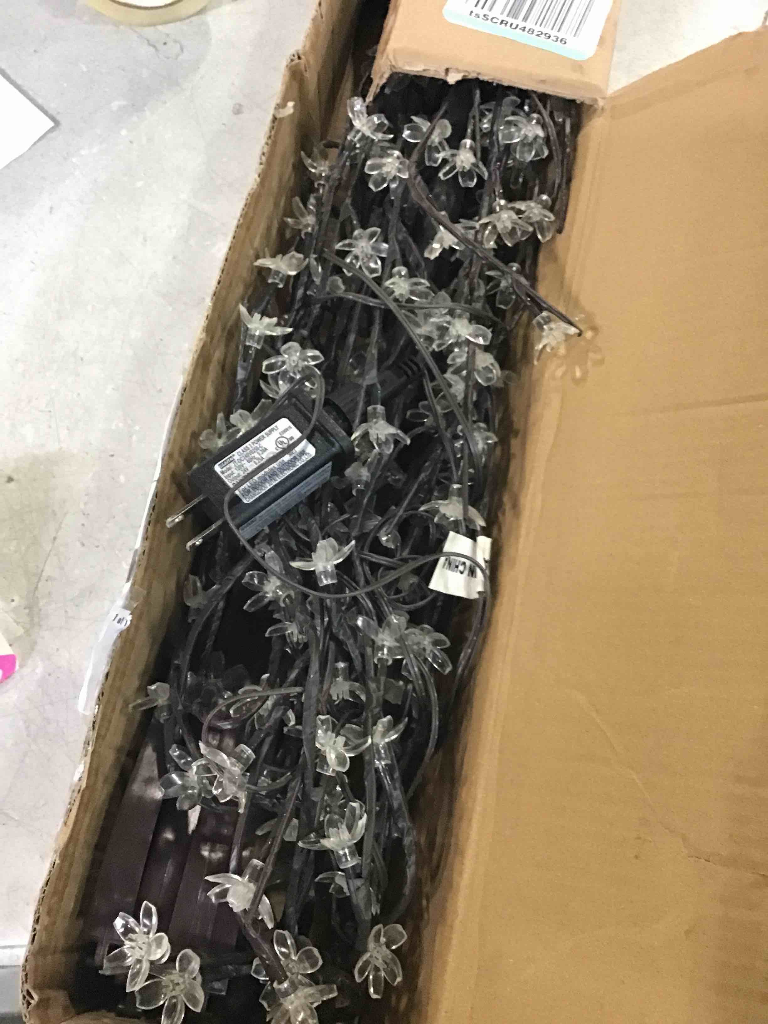 https://s3.amazonaws.com/lotting-images-prod/bidfta/PNK3688412_1749065627928.jpeg