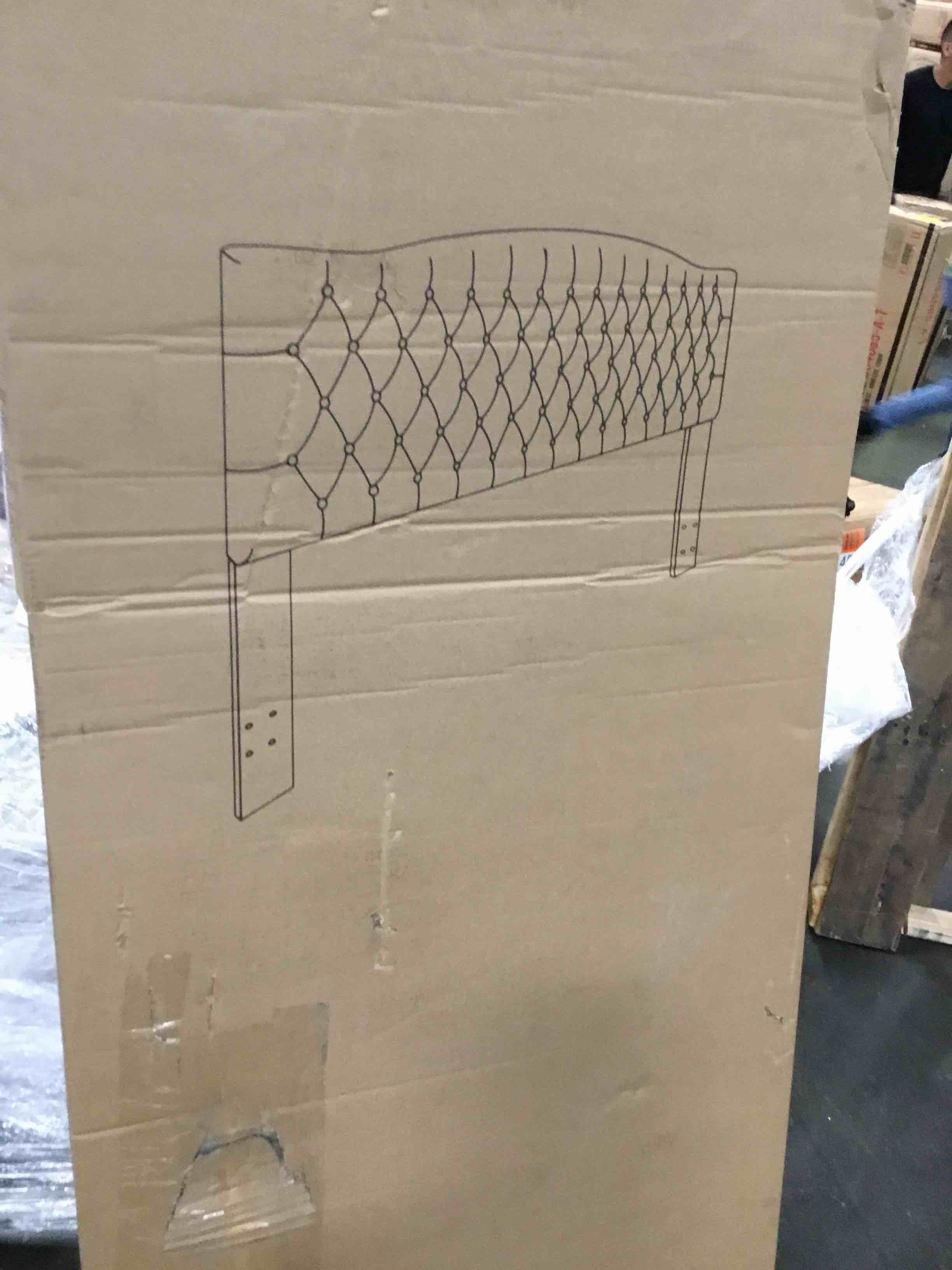 https://s3.amazonaws.com/lotting-images-prod/bidfta/PNK3688905_1749472422459.jpeg