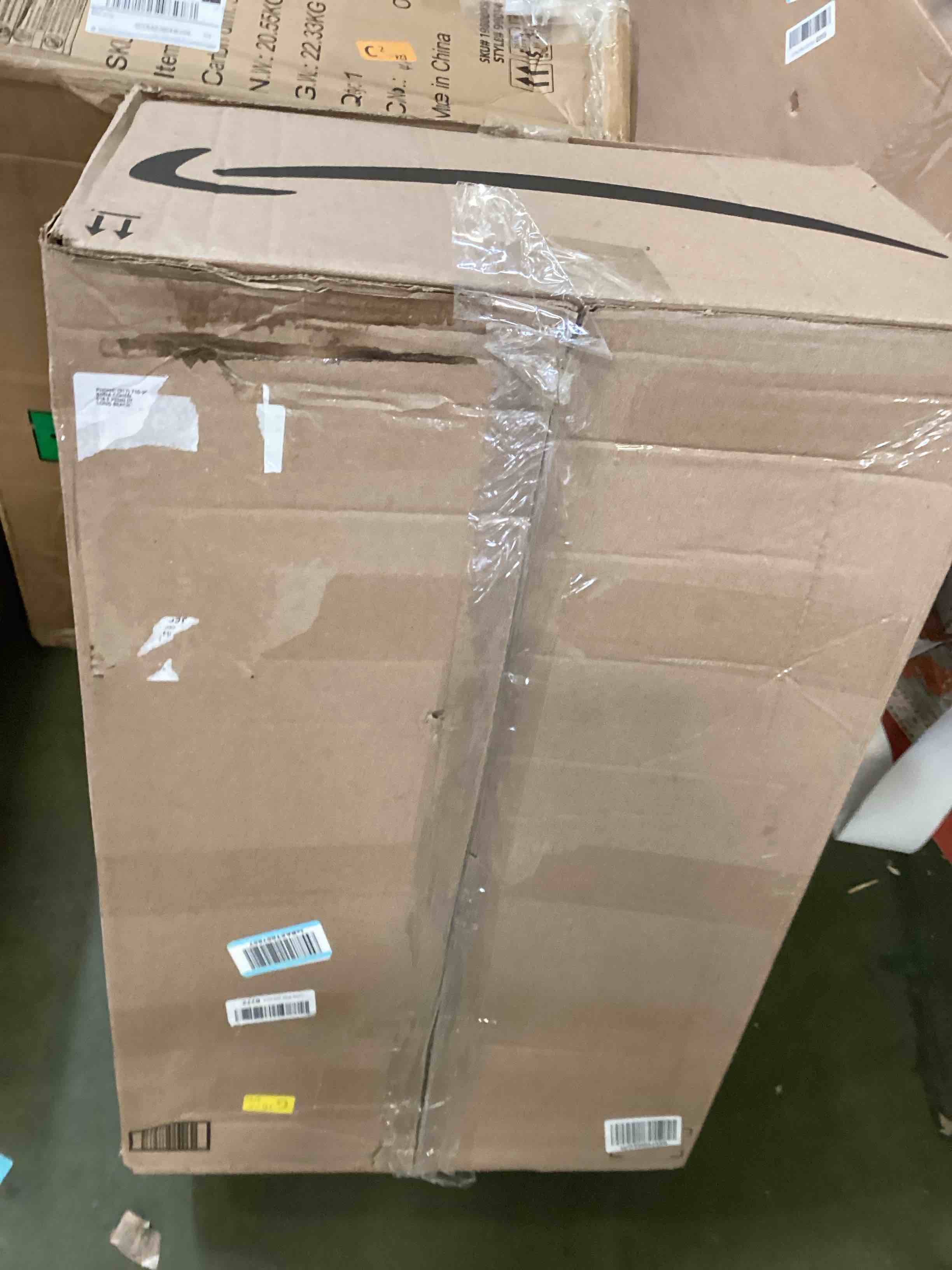 https://s3.amazonaws.com/lotting-images-prod/bidfta/PNK3689155_1749580473482.jpeg