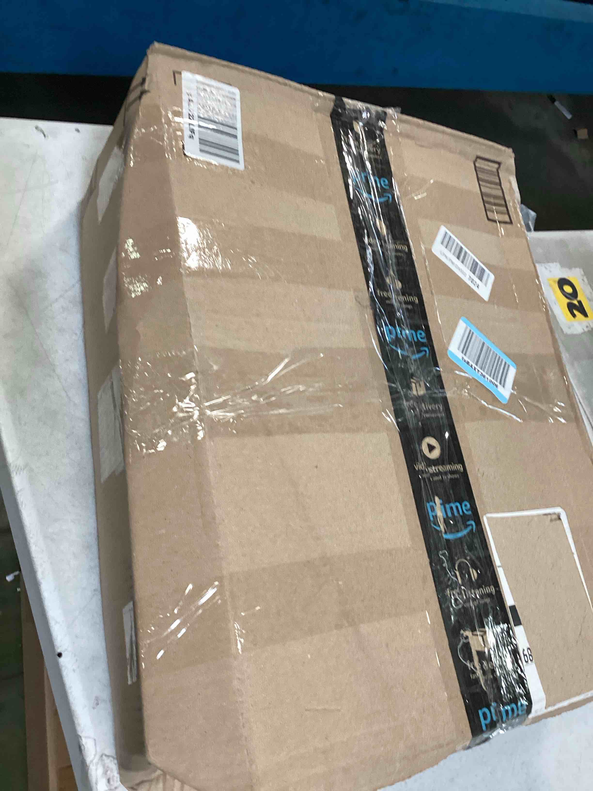https://s3.amazonaws.com/lotting-images-prod/bidfta/PNK3689344_1749659218469.jpeg