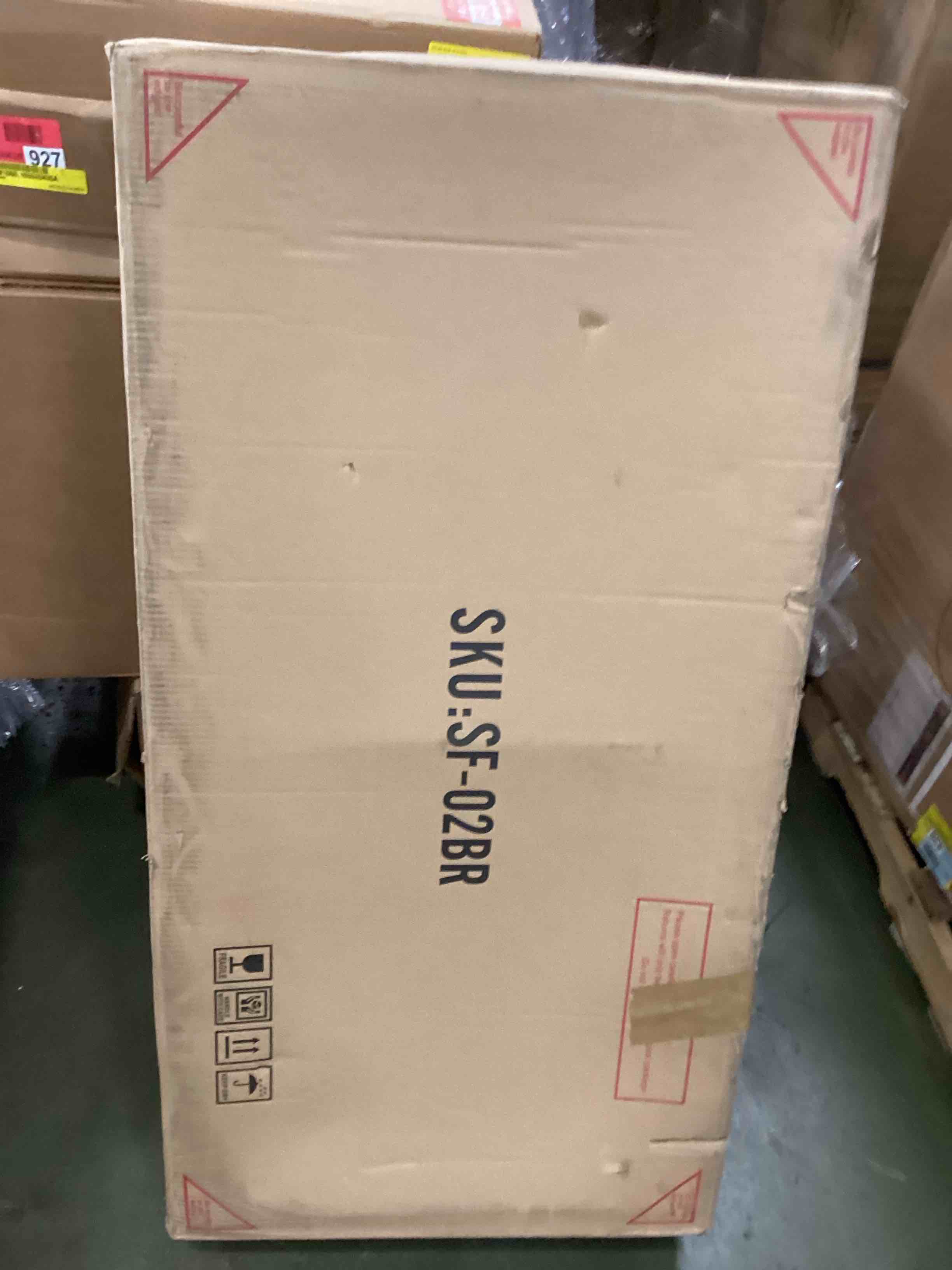 https://s3.amazonaws.com/lotting-images-prod/bidfta/PNK3689678_1749822366279.jpeg