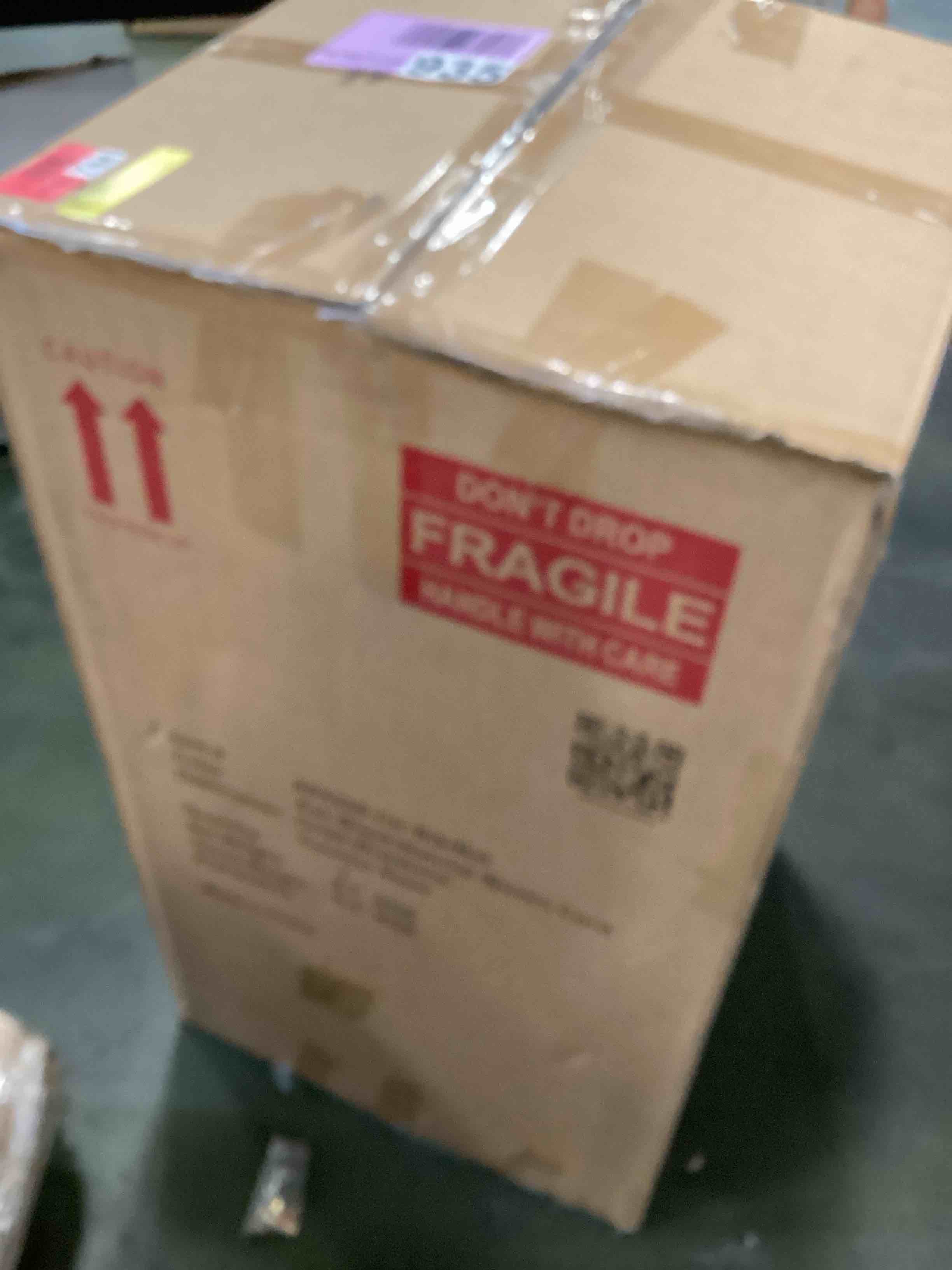 https://s3.amazonaws.com/lotting-images-prod/bidfta/PNK3689860_1749923614452.jpeg