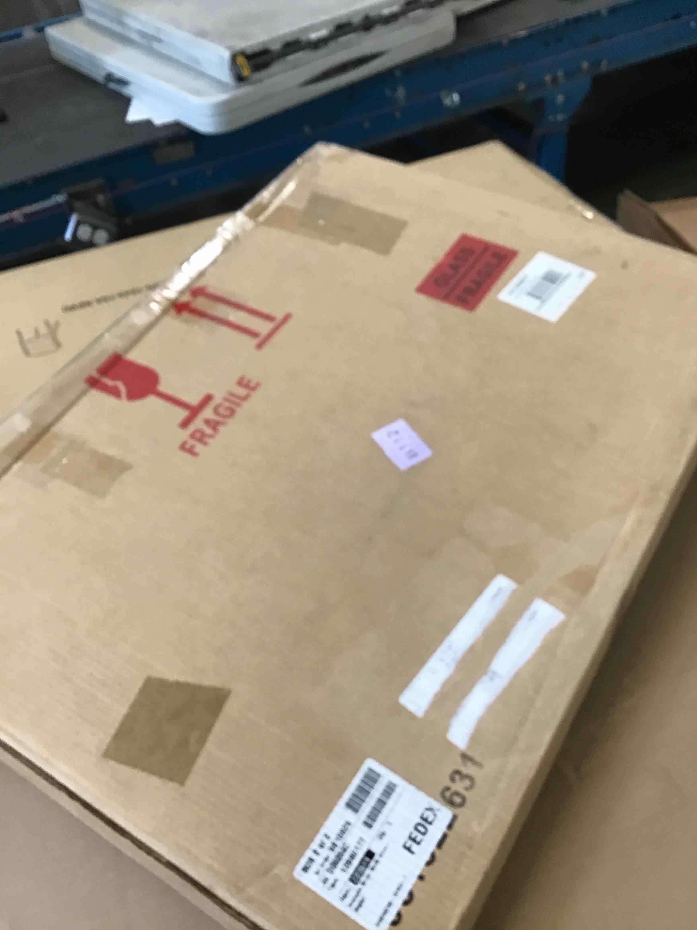 https://s3.amazonaws.com/lotting-images-prod/bidfta/PNK3690007_1750276198790.jpeg