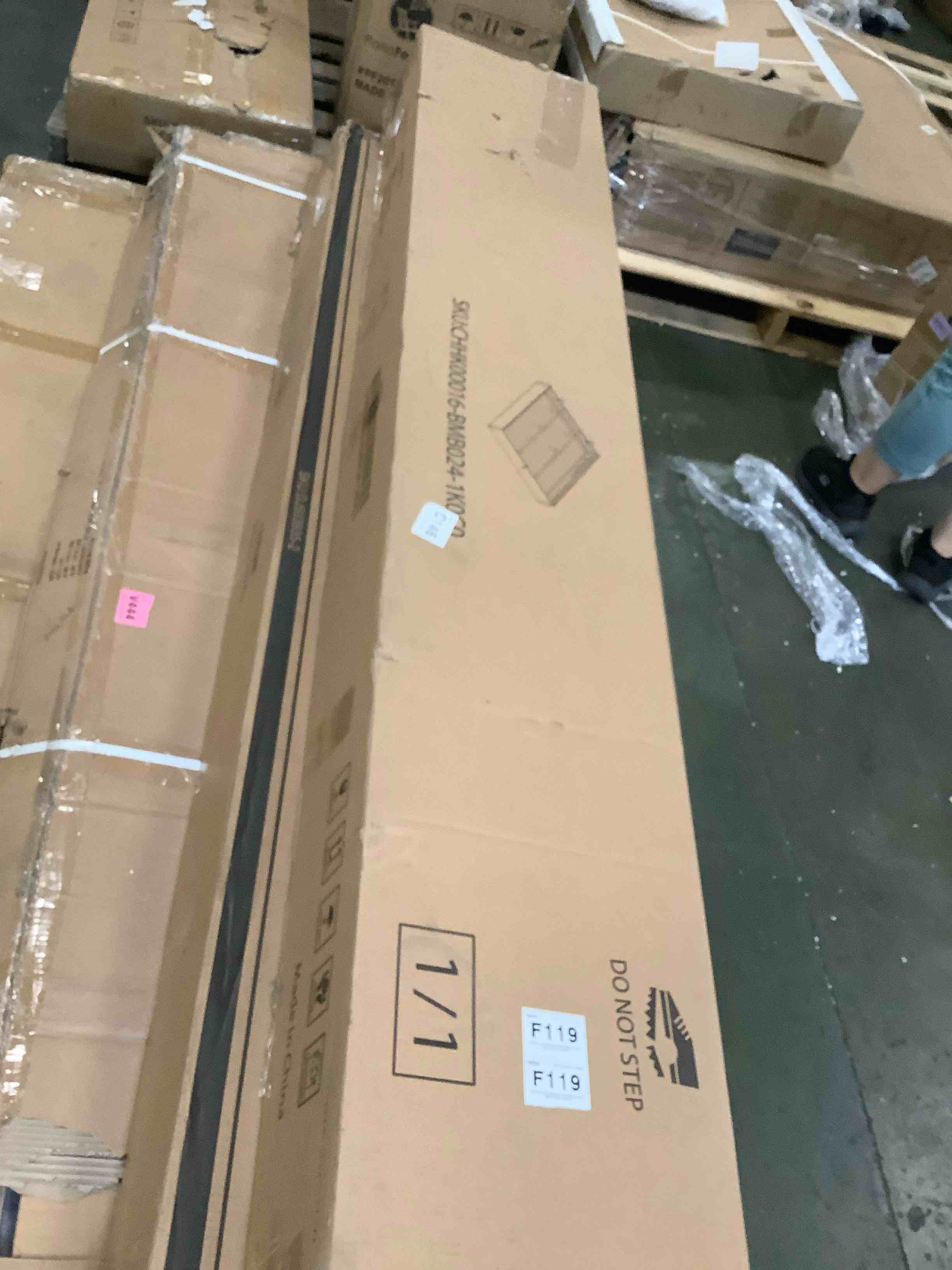 https://s3.amazonaws.com/lotting-images-prod/bidfta/PNK3690479_1750950005169.jpeg