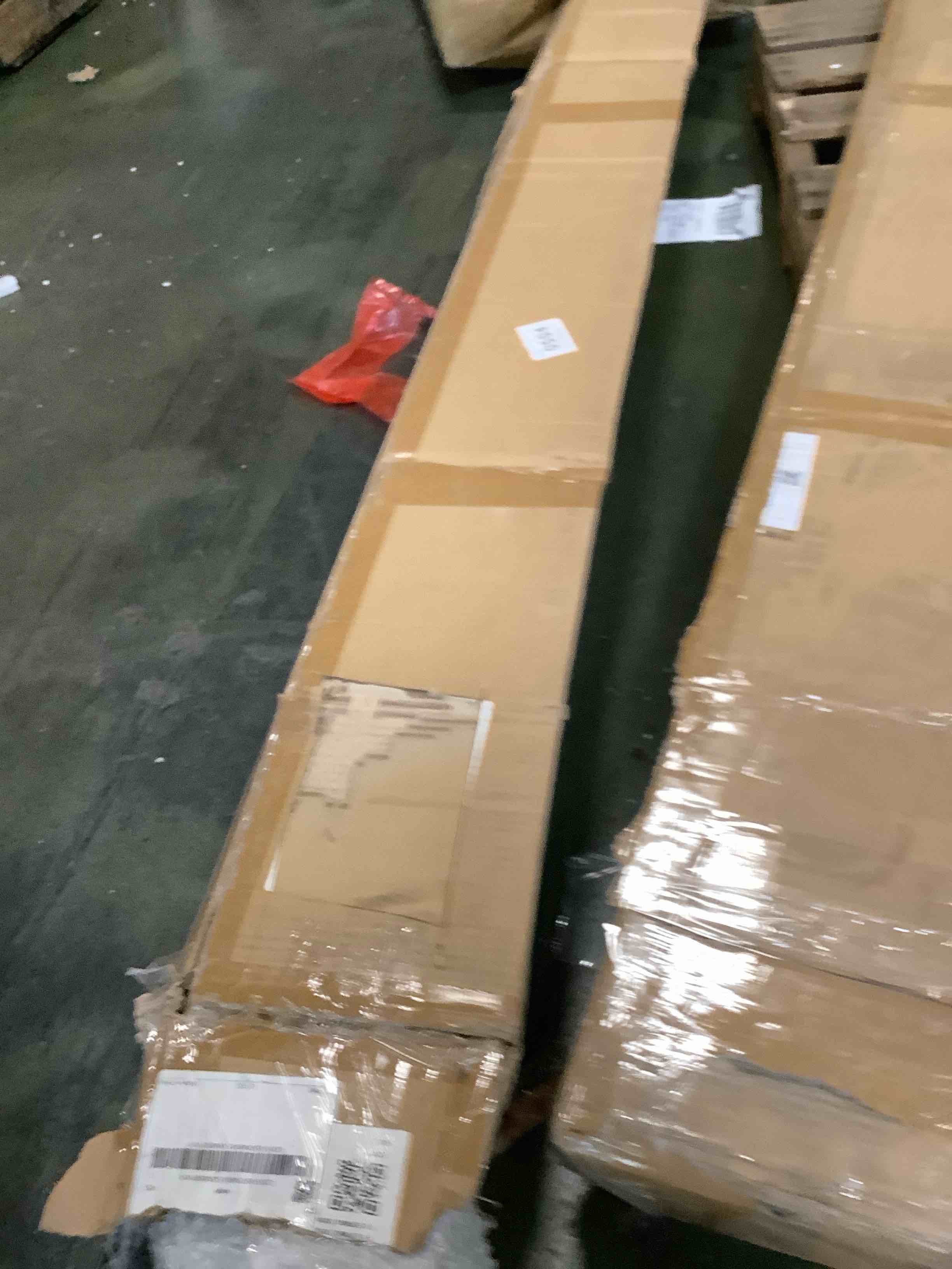https://s3.amazonaws.com/lotting-images-prod/bidfta/PNK3690483_1750951611918.jpeg