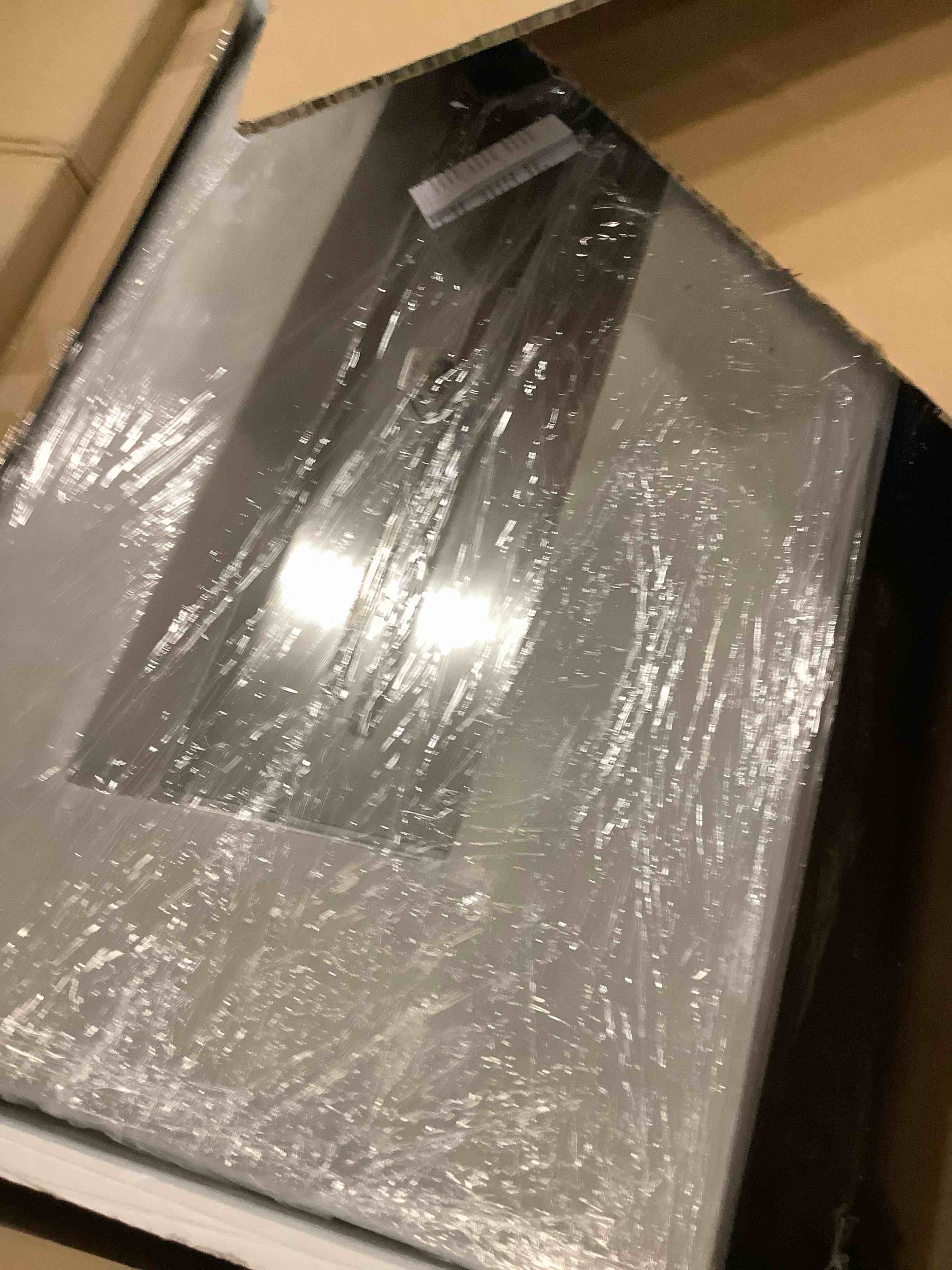 https://s3.amazonaws.com/lotting-images-prod/bidfta/PNK3690532_1751029271909.jpeg