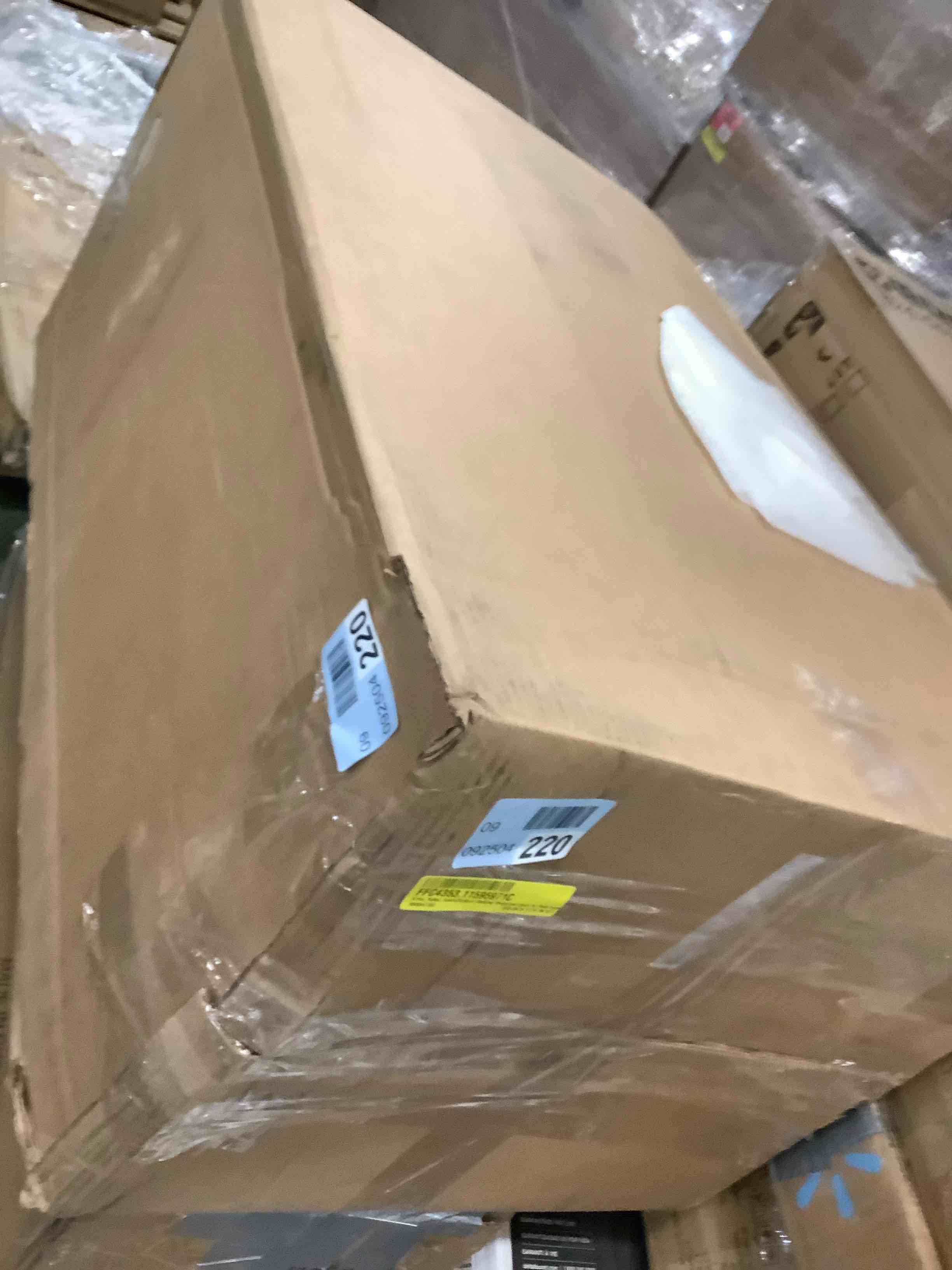https://s3.amazonaws.com/lotting-images-prod/bidfta/PNK3690648_1751290449835.jpeg