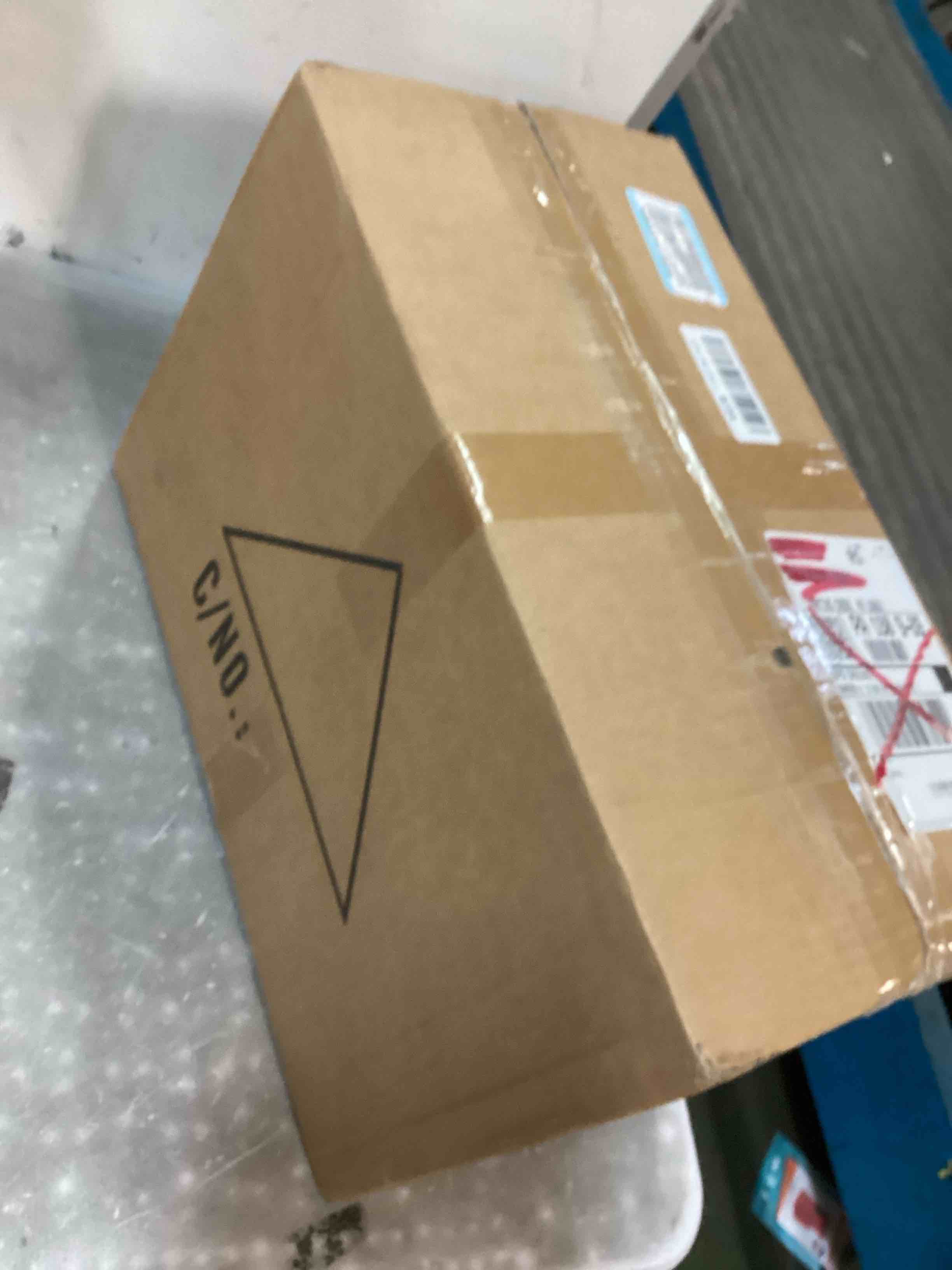 https://s3.amazonaws.com/lotting-images-prod/bidfta/PNK3690695_1751297013729.jpeg