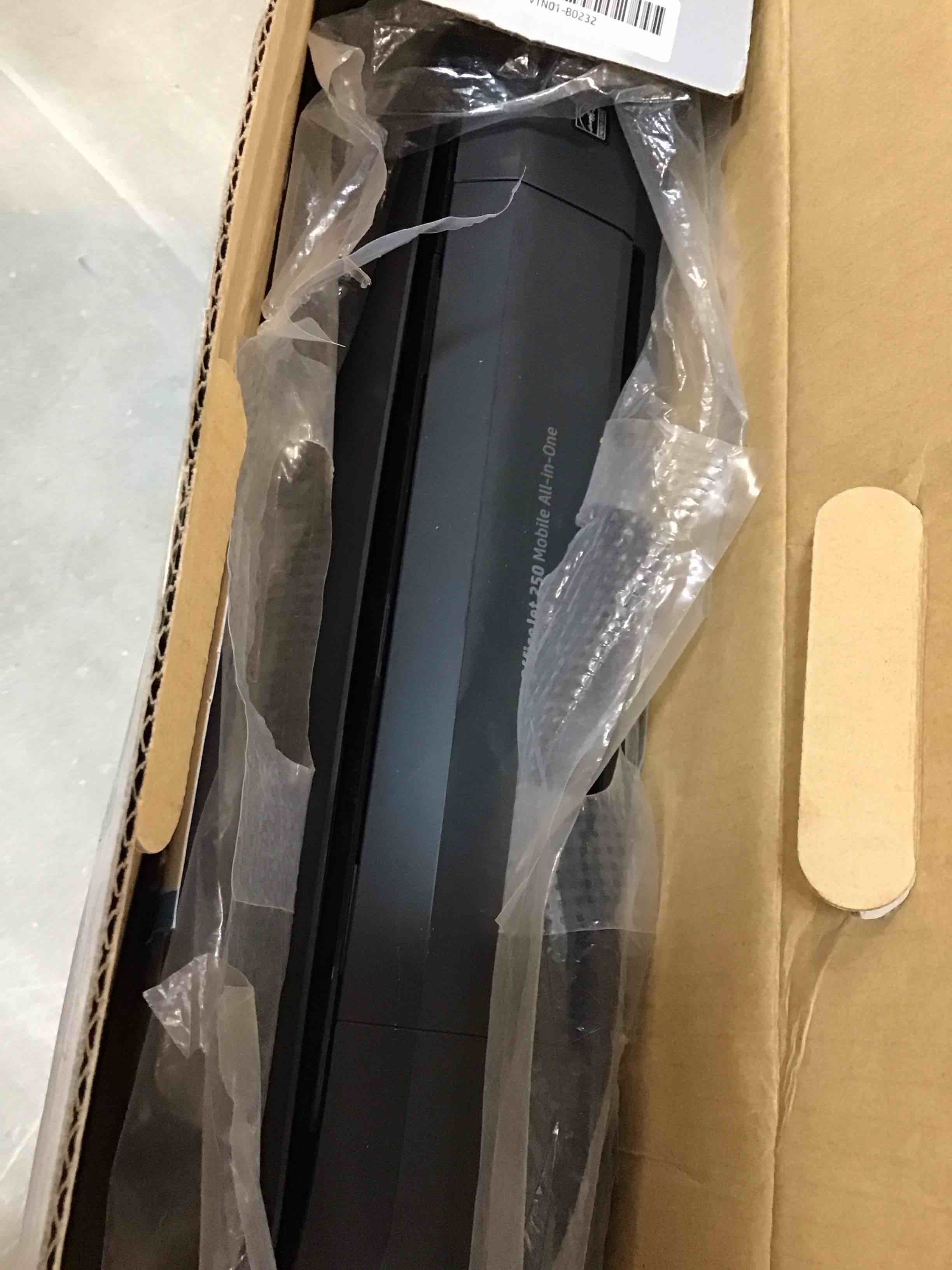 https://s3.amazonaws.com/lotting-images-prod/bidfta/PNK3691196_1749050415946.jpeg