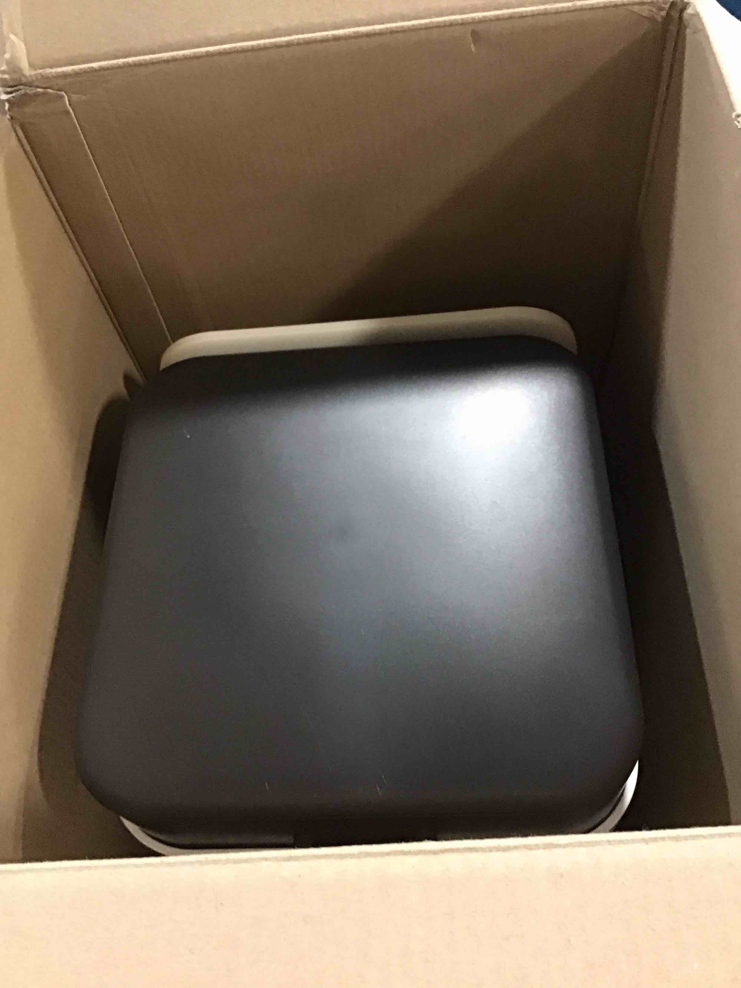 https://s3.amazonaws.com/lotting-images-prod/bidfta/PNK3692387_1749567074293.jpeg