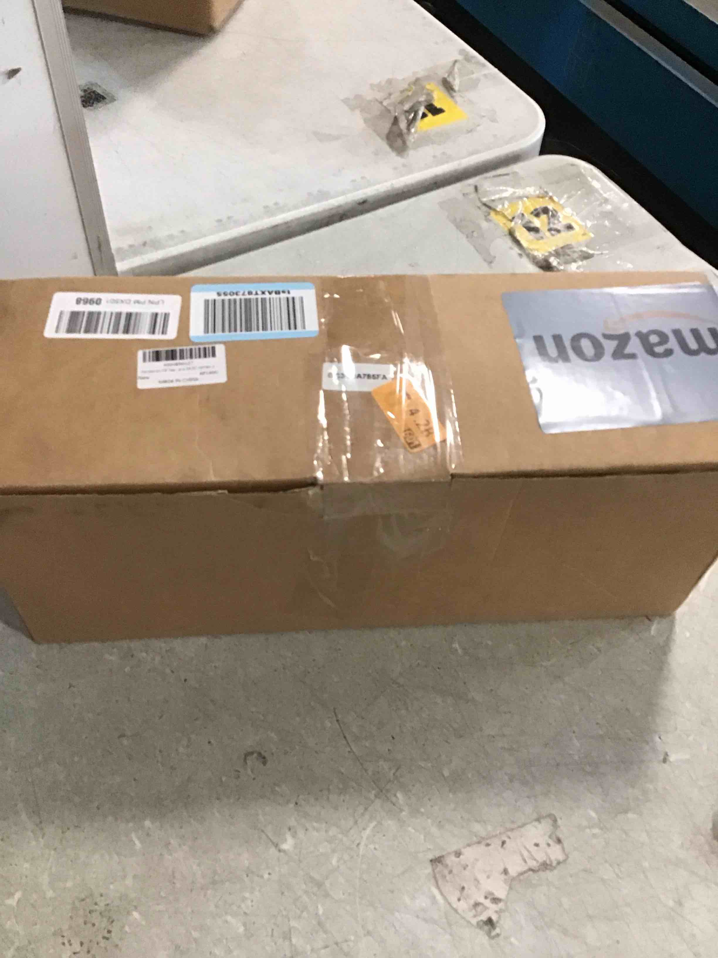 https://s3.amazonaws.com/lotting-images-prod/bidfta/PNK3692480_1749579678827.jpeg