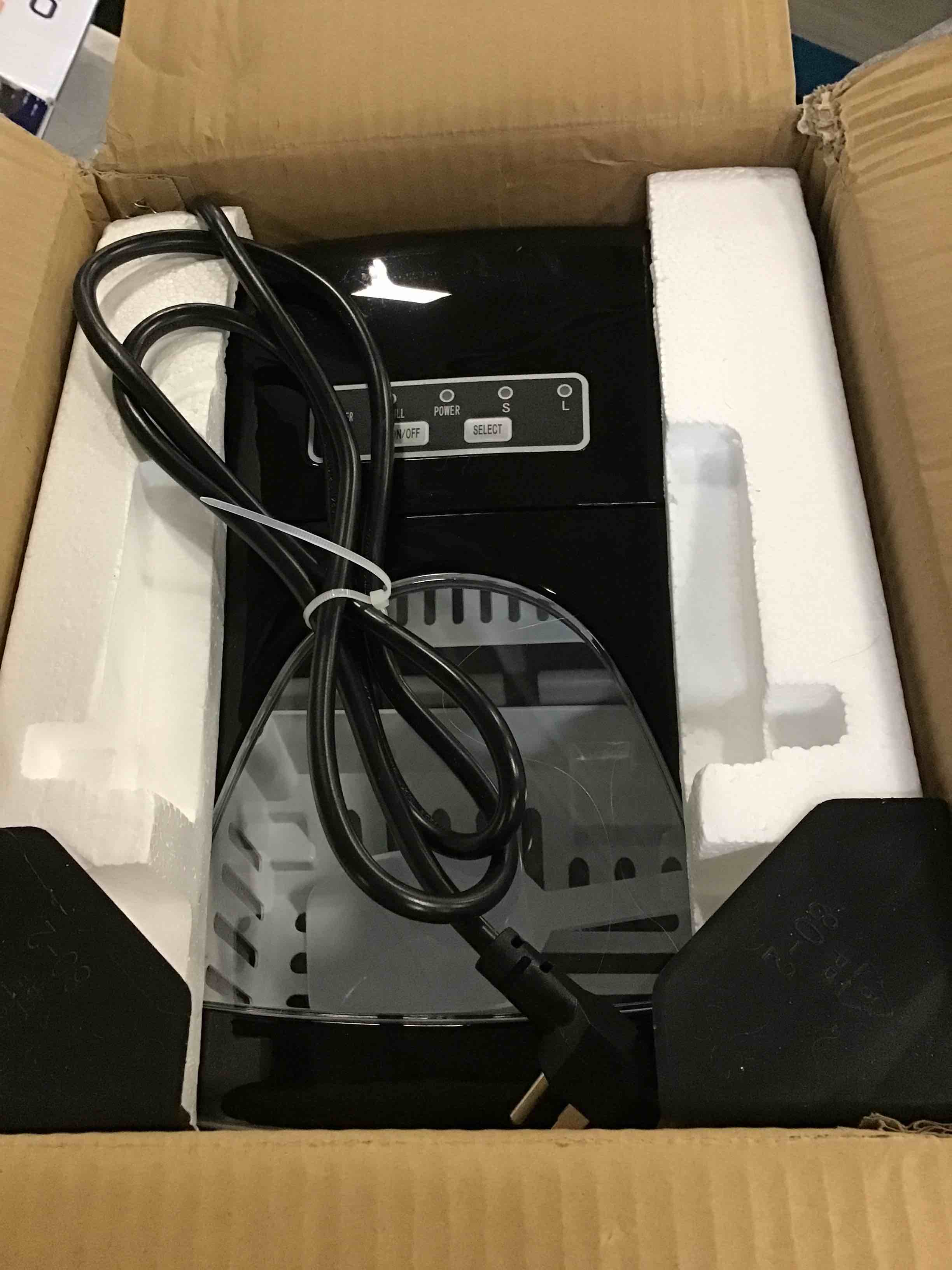 https://s3.amazonaws.com/lotting-images-prod/bidfta/PNK3692591_1749648182534.jpeg
