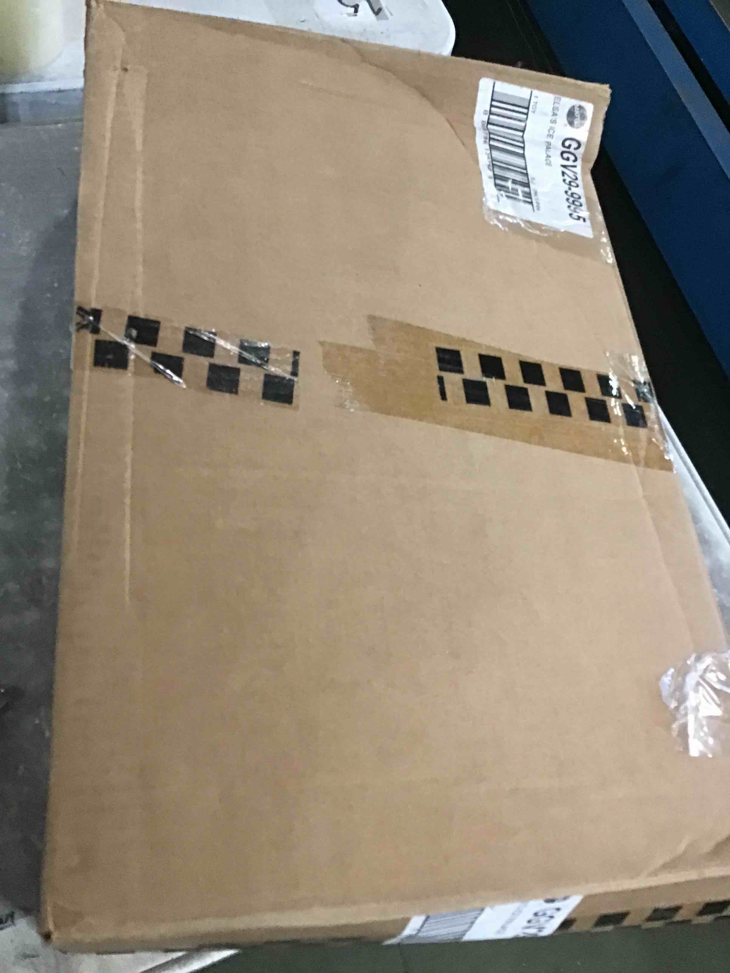 https://s3.amazonaws.com/lotting-images-prod/bidfta/PNK3692604_1749649465601.jpeg