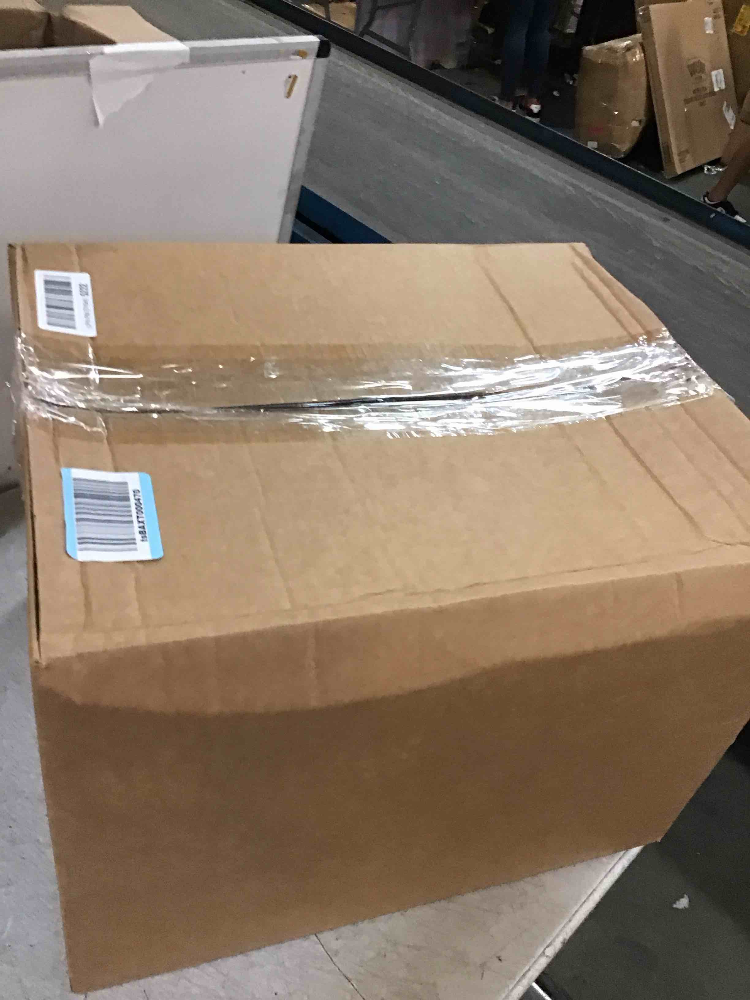 https://s3.amazonaws.com/lotting-images-prod/bidfta/PNK3693253_1749908711874.jpeg