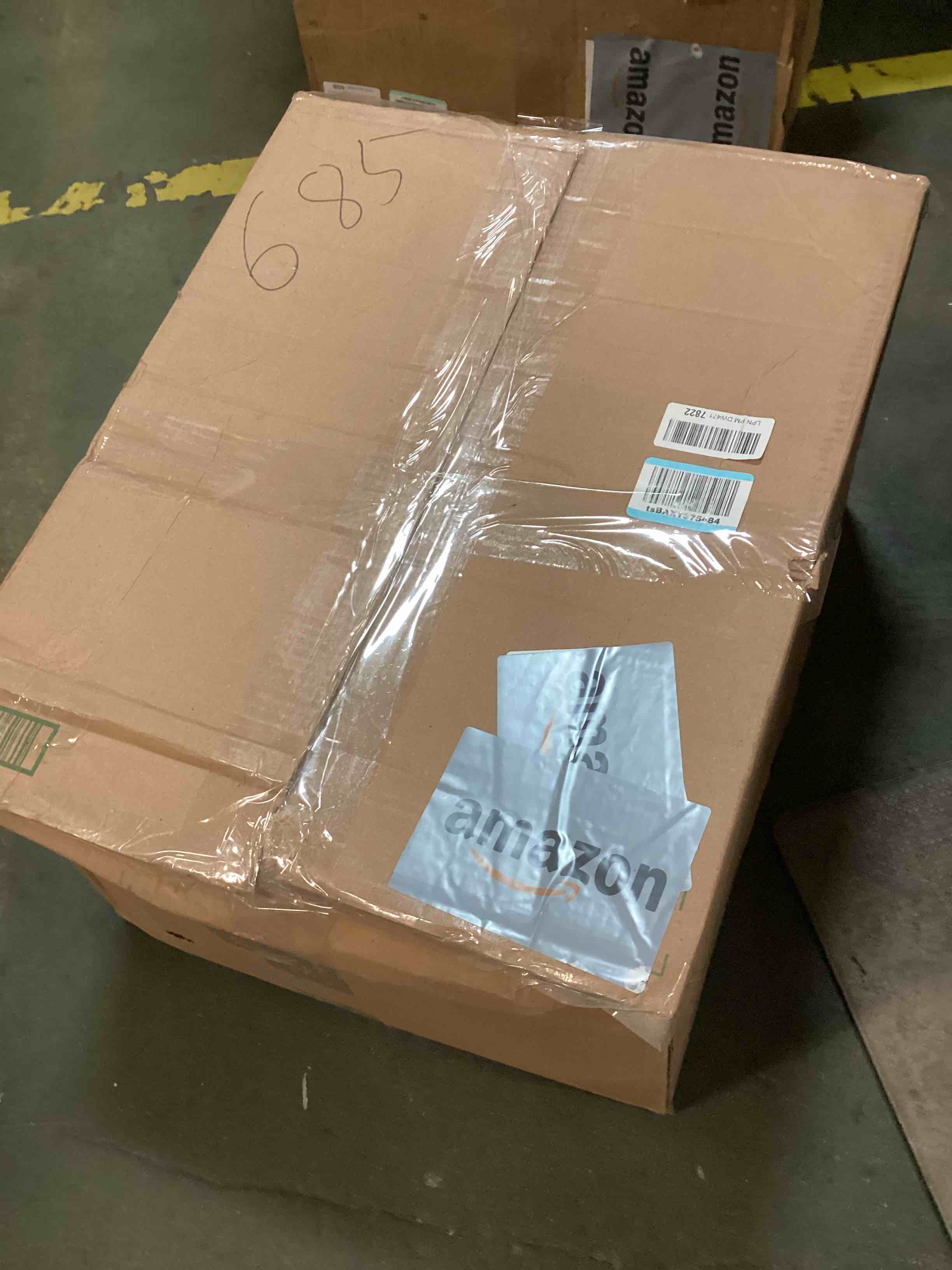 https://s3.amazonaws.com/lotting-images-prod/bidfta/PNK3694025_1745501222710.jpeg