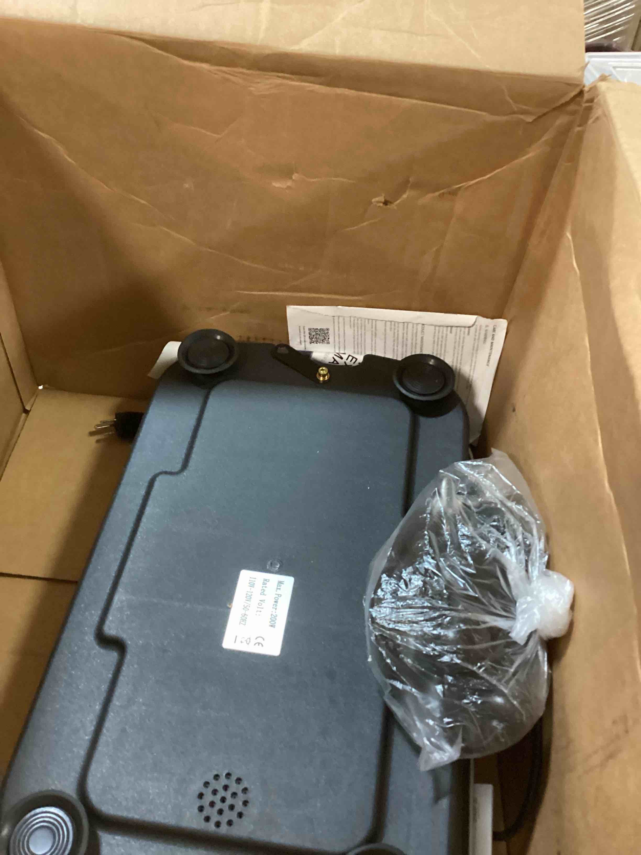 https://s3.amazonaws.com/lotting-images-prod/bidfta/PNK3694039_1745502388885.jpeg
