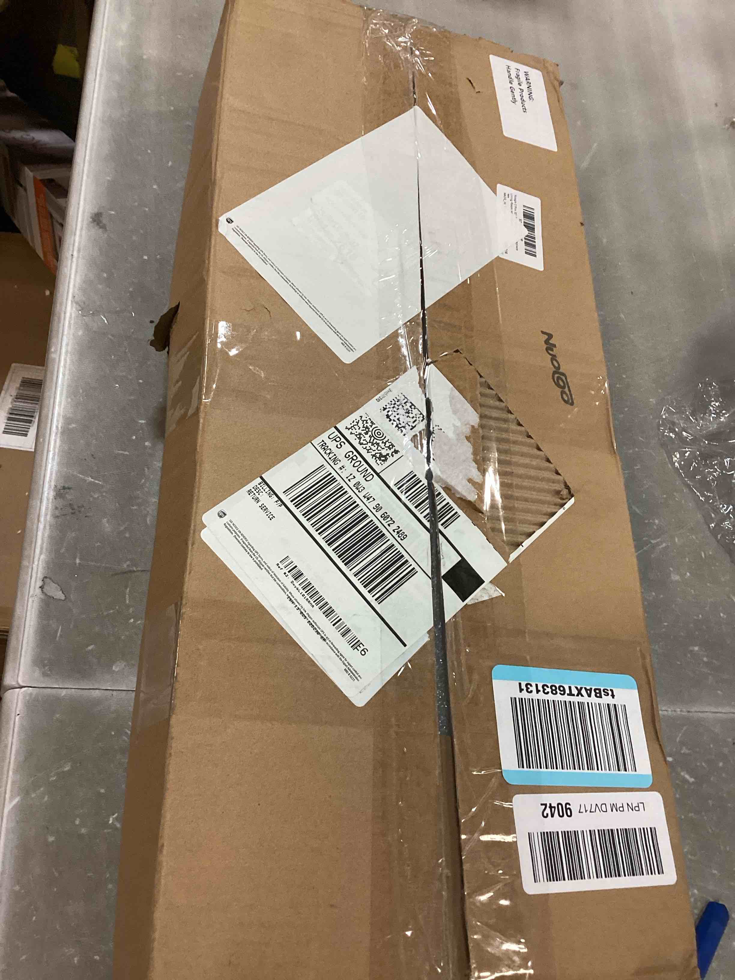 https://s3.amazonaws.com/lotting-images-prod/bidfta/PNK3694065_1745507444019.jpeg