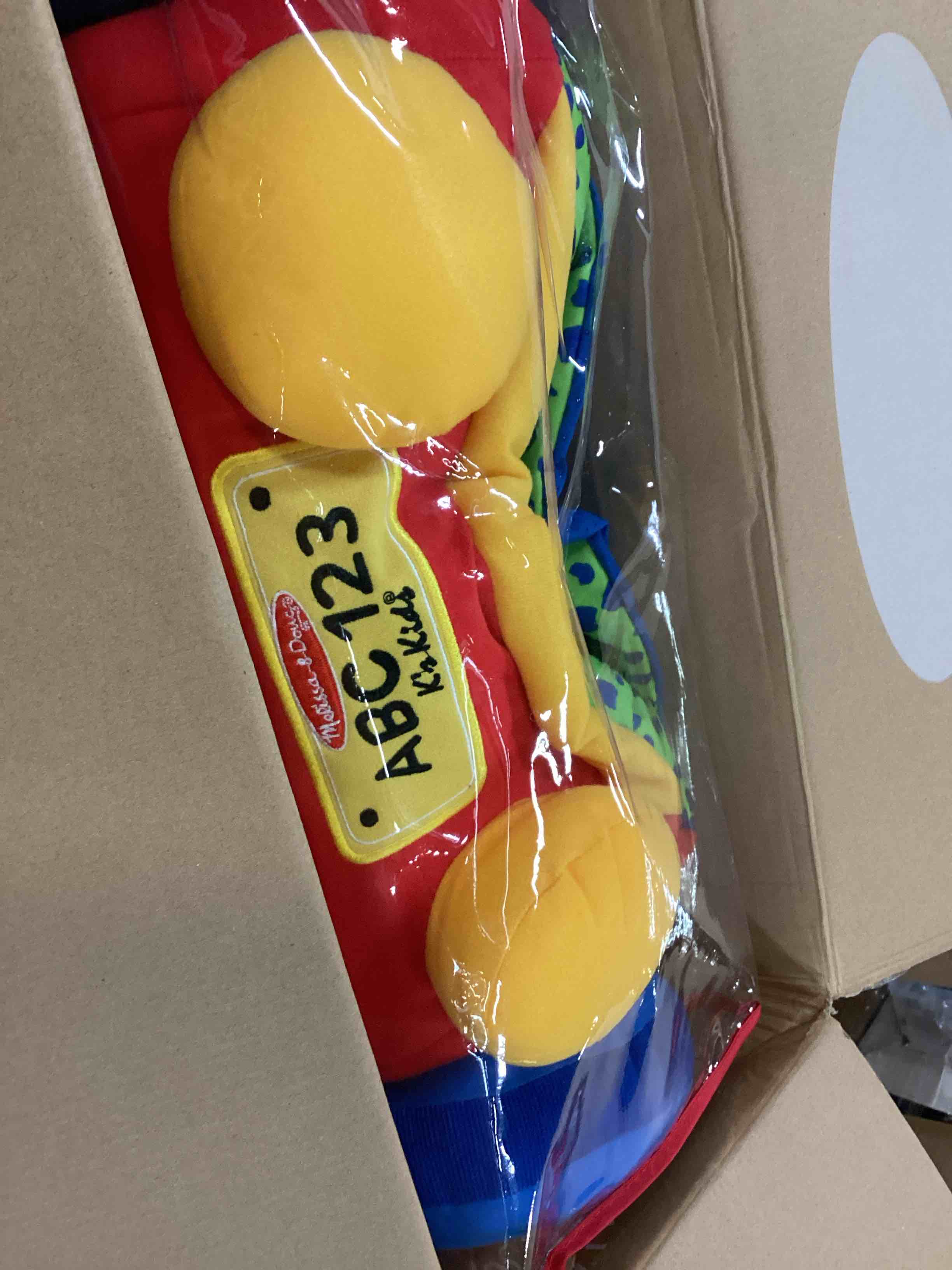 https://s3.amazonaws.com/lotting-images-prod/bidfta/PNK3694068_1745507706443.jpeg
