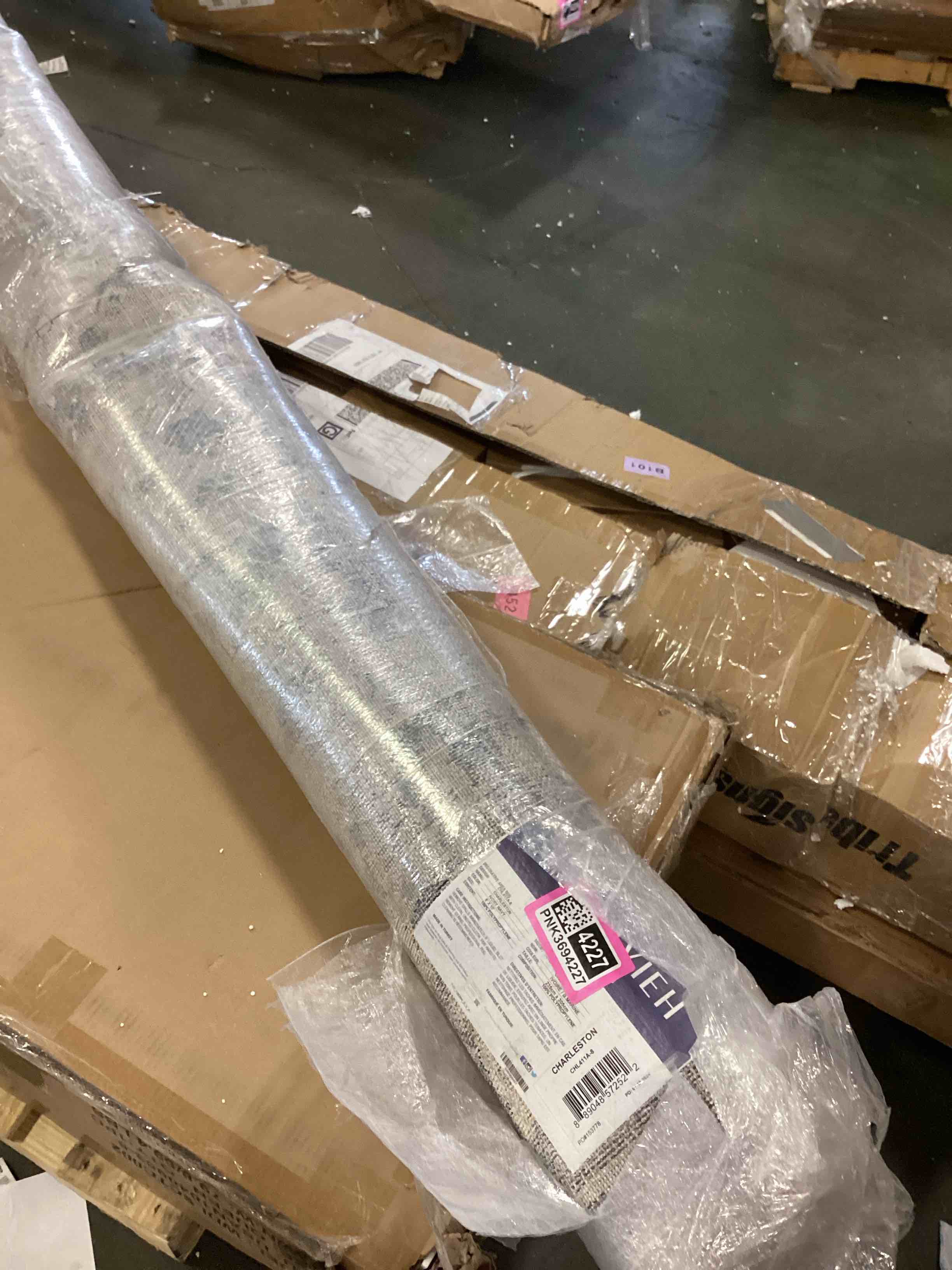 https://s3.amazonaws.com/lotting-images-prod/bidfta/PNK3694227_1746037604202.jpeg