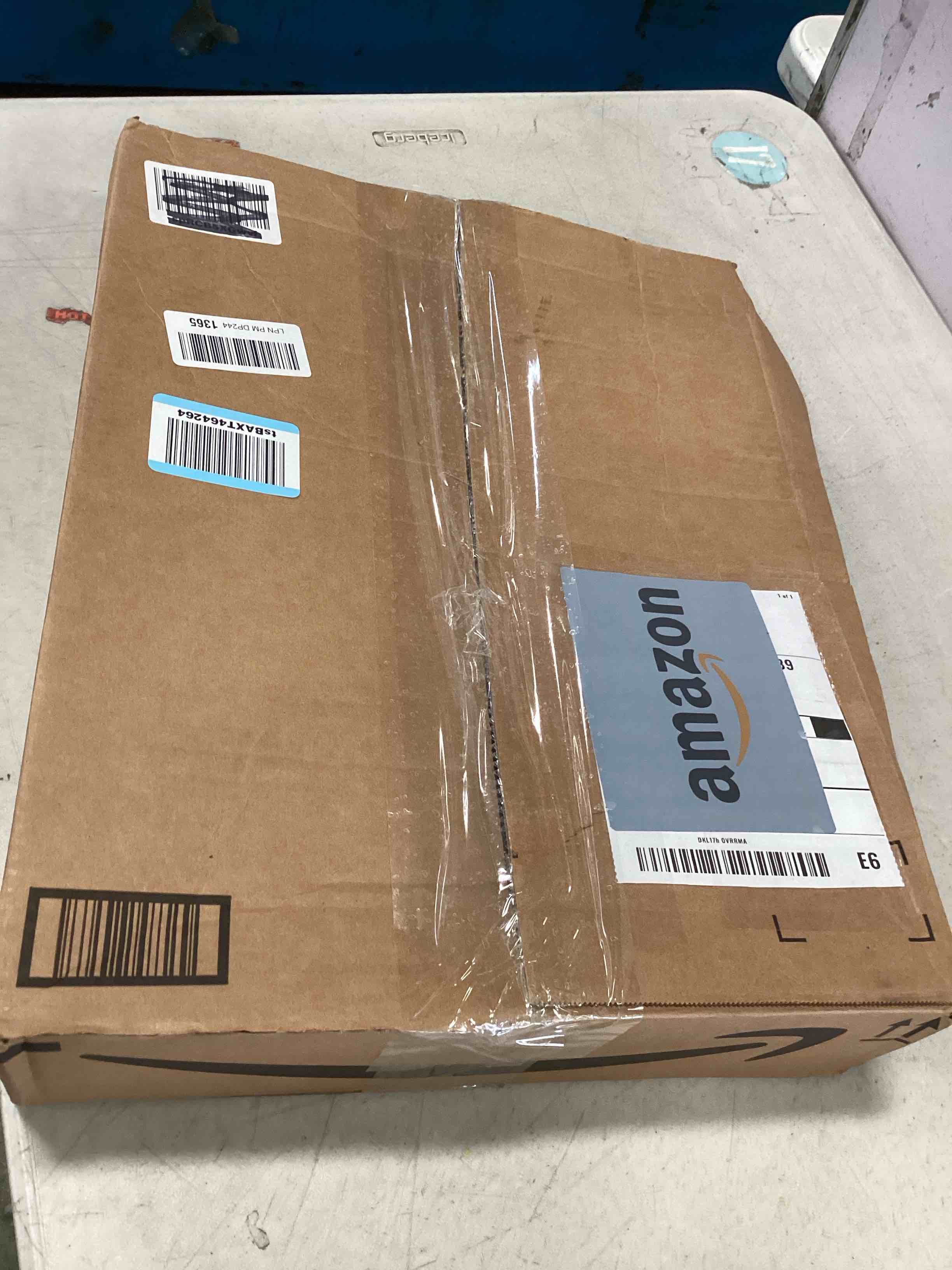 https://s3.amazonaws.com/lotting-images-prod/bidfta/PNK3694369_1746127362897.jpeg