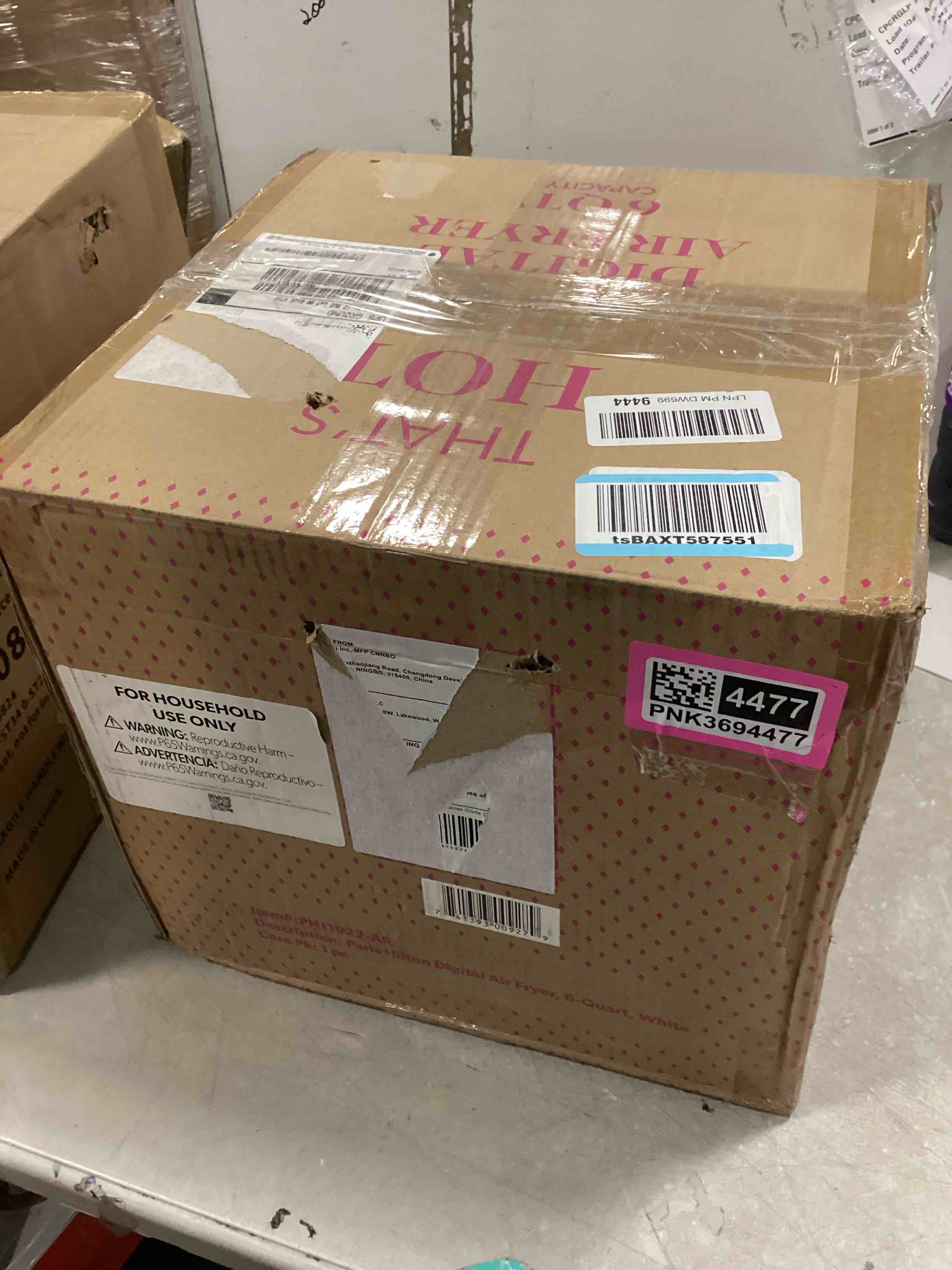https://s3.amazonaws.com/lotting-images-prod/bidfta/PNK3694477_1746193455915.jpeg