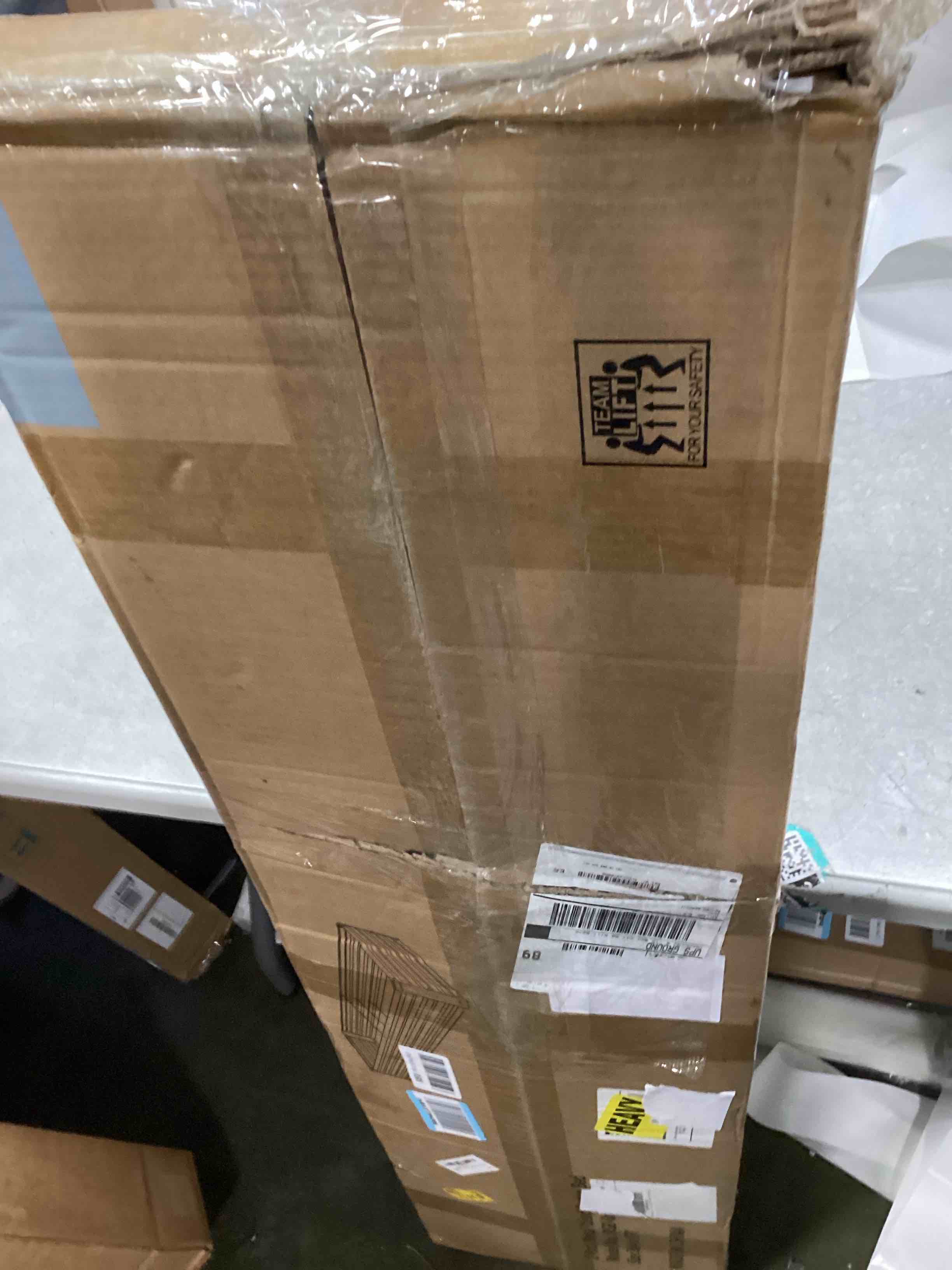 https://s3.amazonaws.com/lotting-images-prod/bidfta/PNK3694505_1746197124710.jpeg