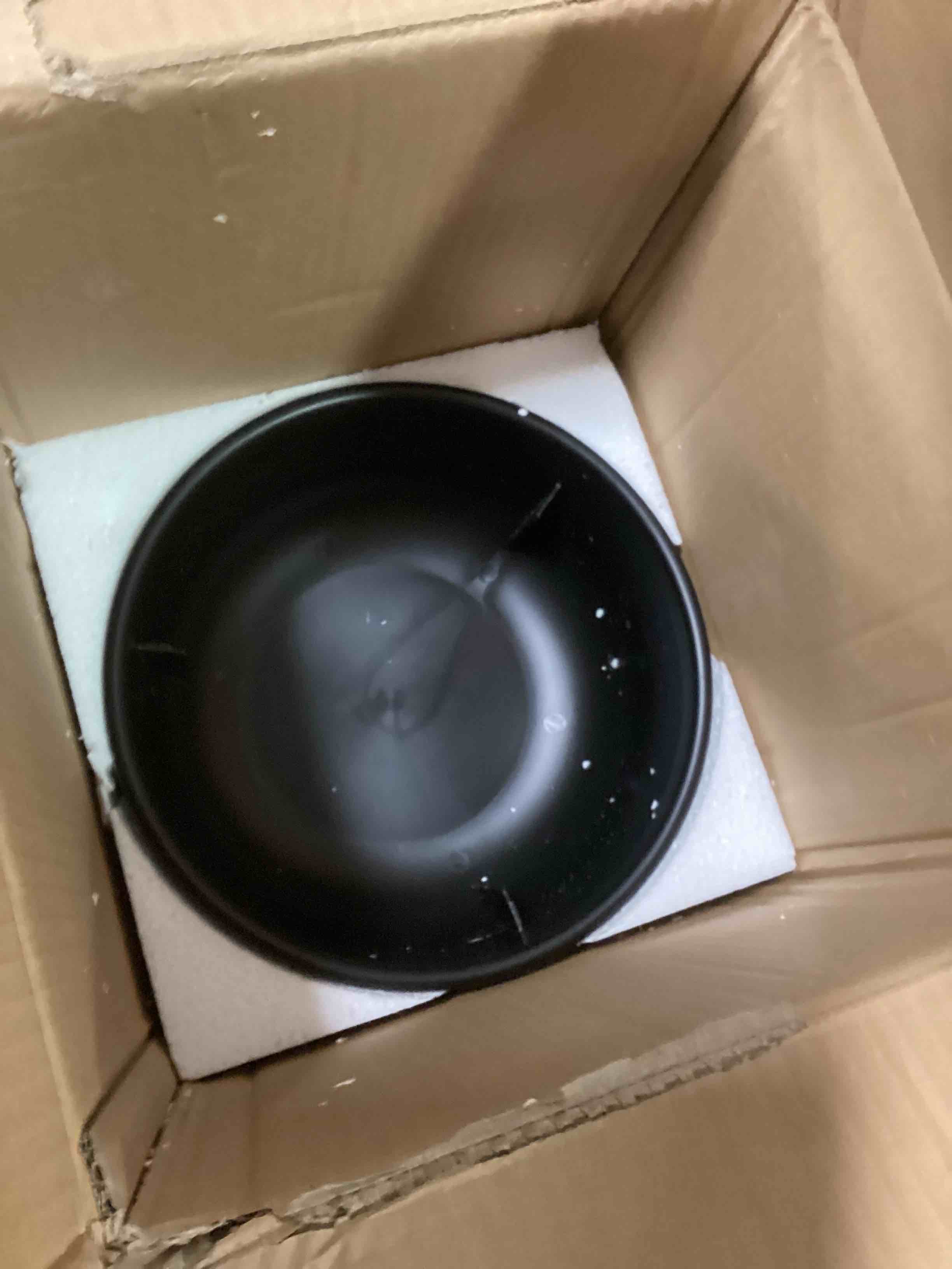 https://s3.amazonaws.com/lotting-images-prod/bidfta/PNK3696216_1747937955839.jpeg
