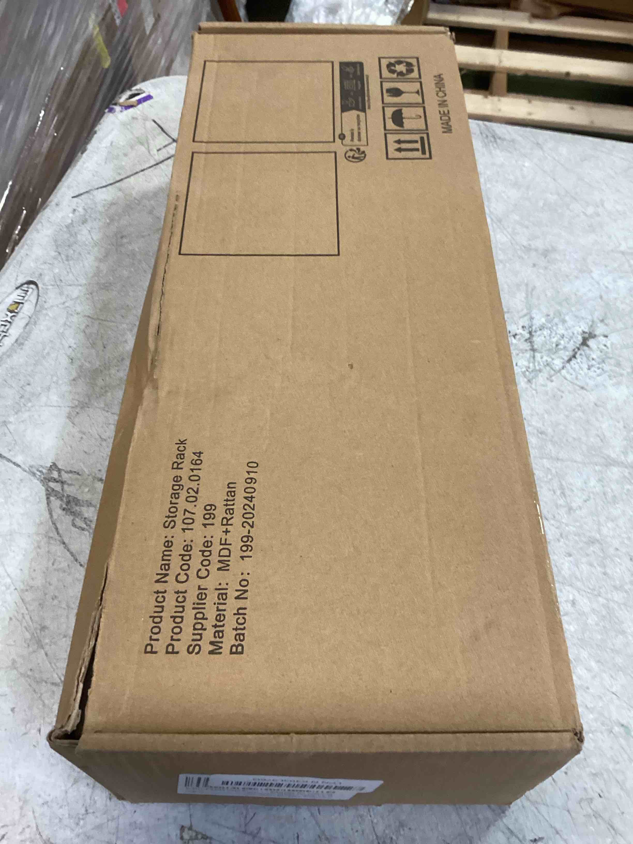 https://s3.amazonaws.com/lotting-images-prod/bidfta/PNK3696222_1747938990440.jpeg