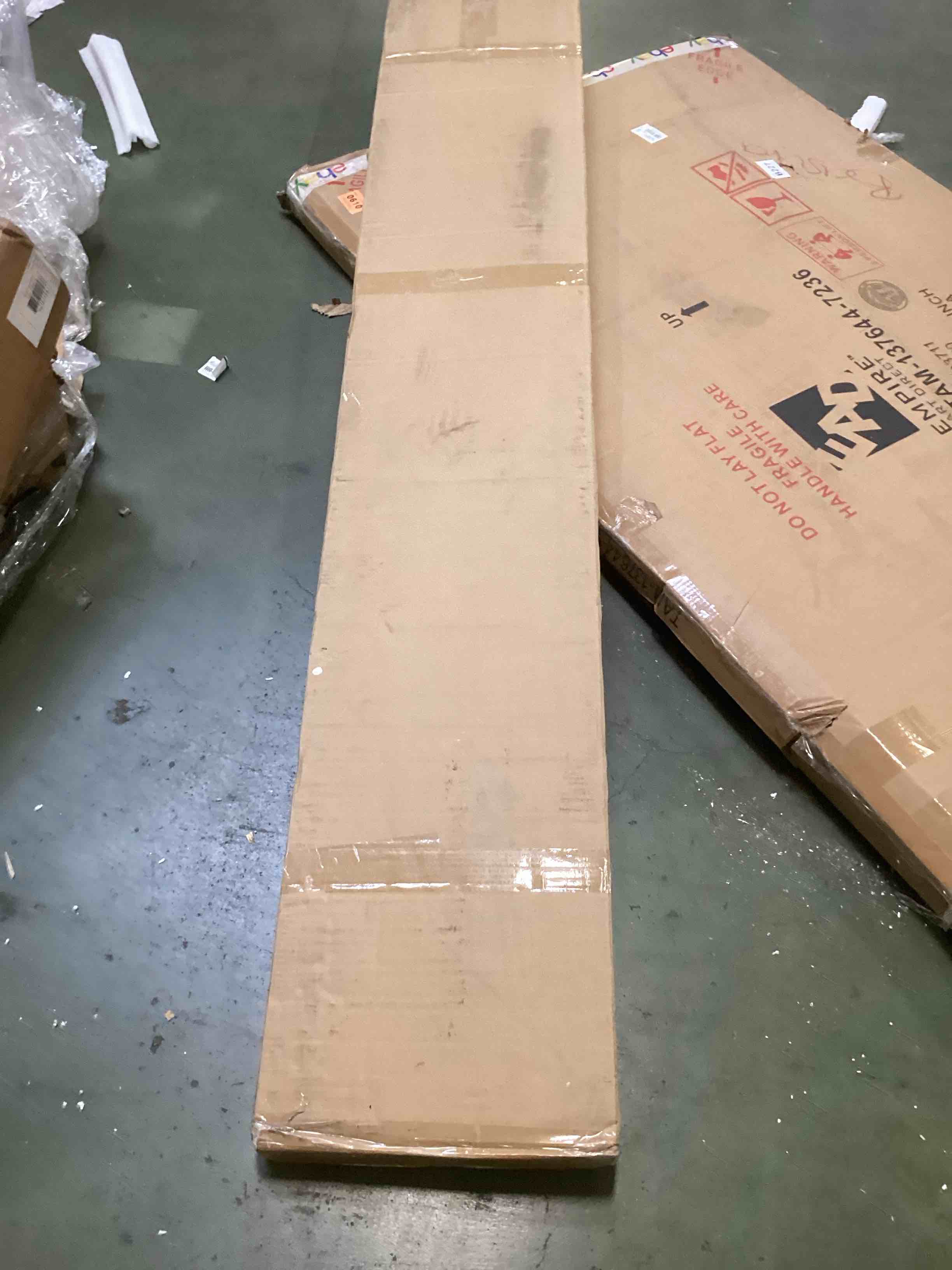 https://s3.amazonaws.com/lotting-images-prod/bidfta/PNK3696347_1748022526408.jpeg