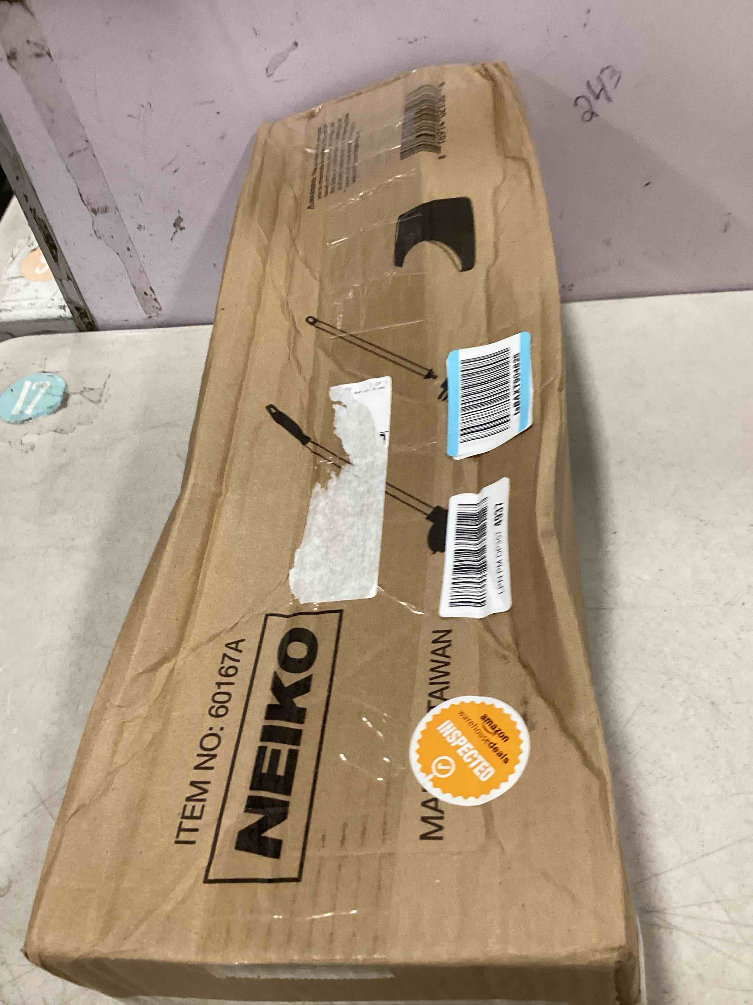https://s3.amazonaws.com/lotting-images-prod/bidfta/PNK3697584_1748611060054.jpeg