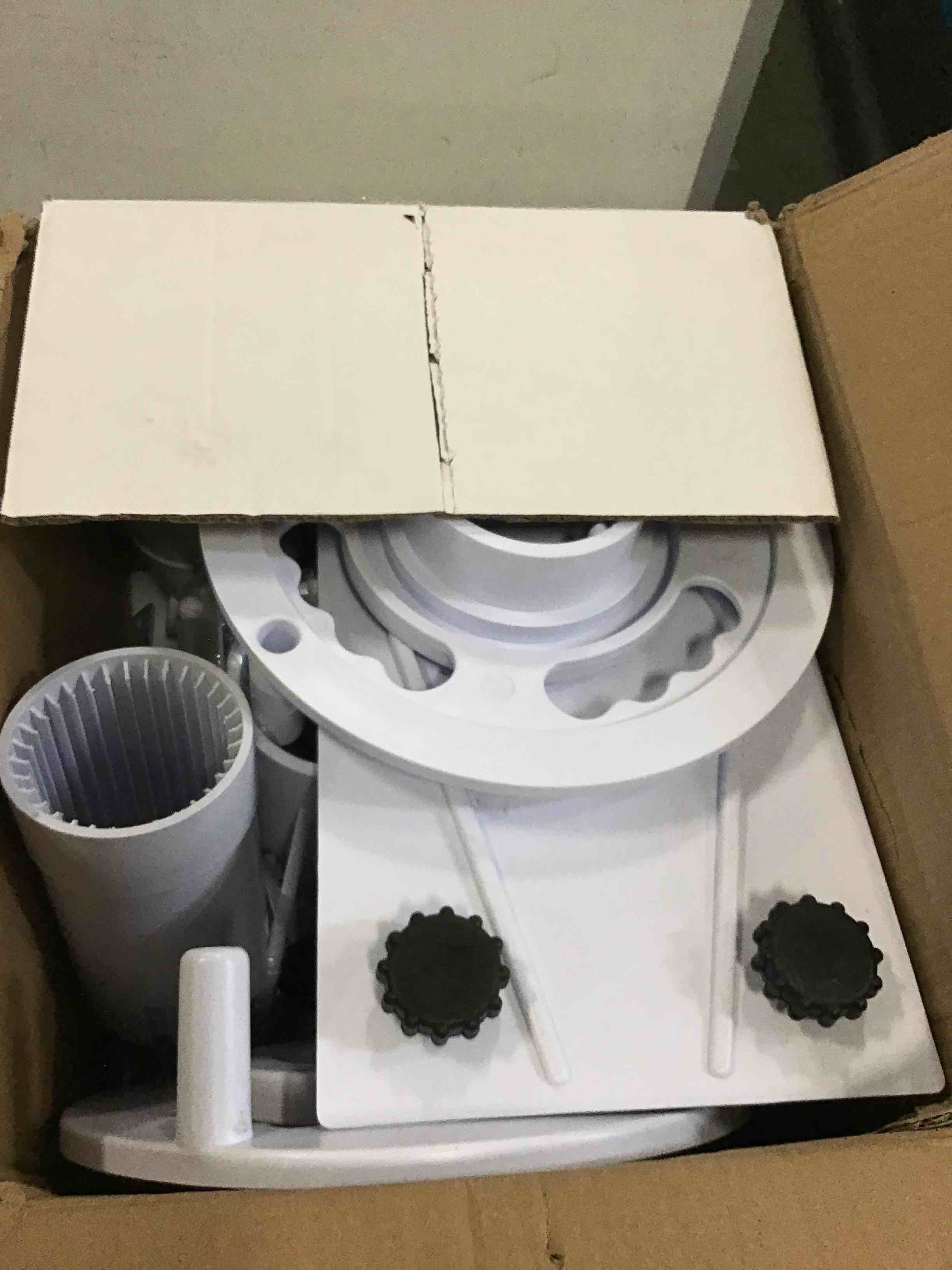 https://s3.amazonaws.com/lotting-images-prod/bidfta/PNK3697798_1748885826727.jpeg