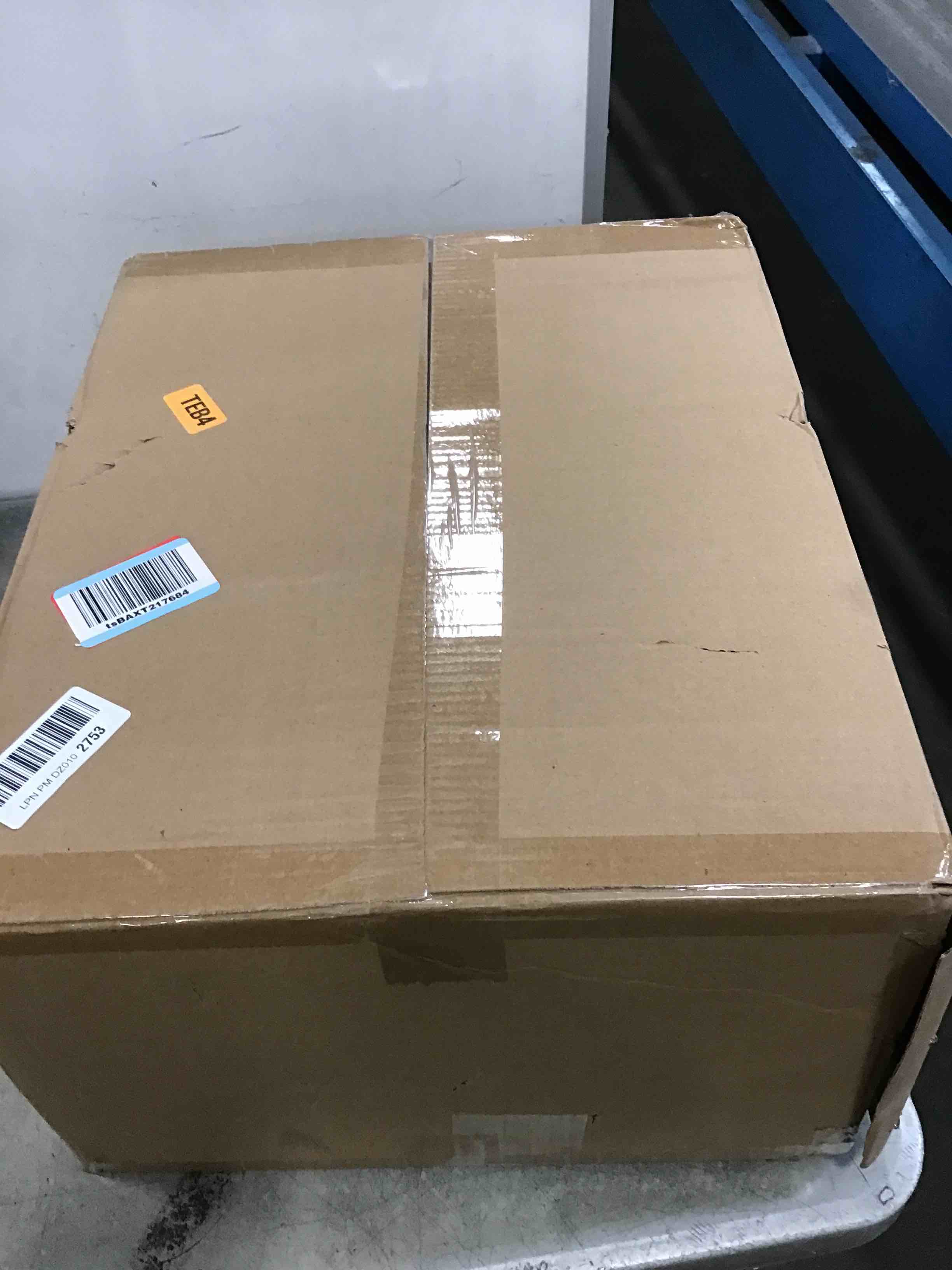 https://s3.amazonaws.com/lotting-images-prod/bidfta/PNK3697809_1748886687473.jpeg