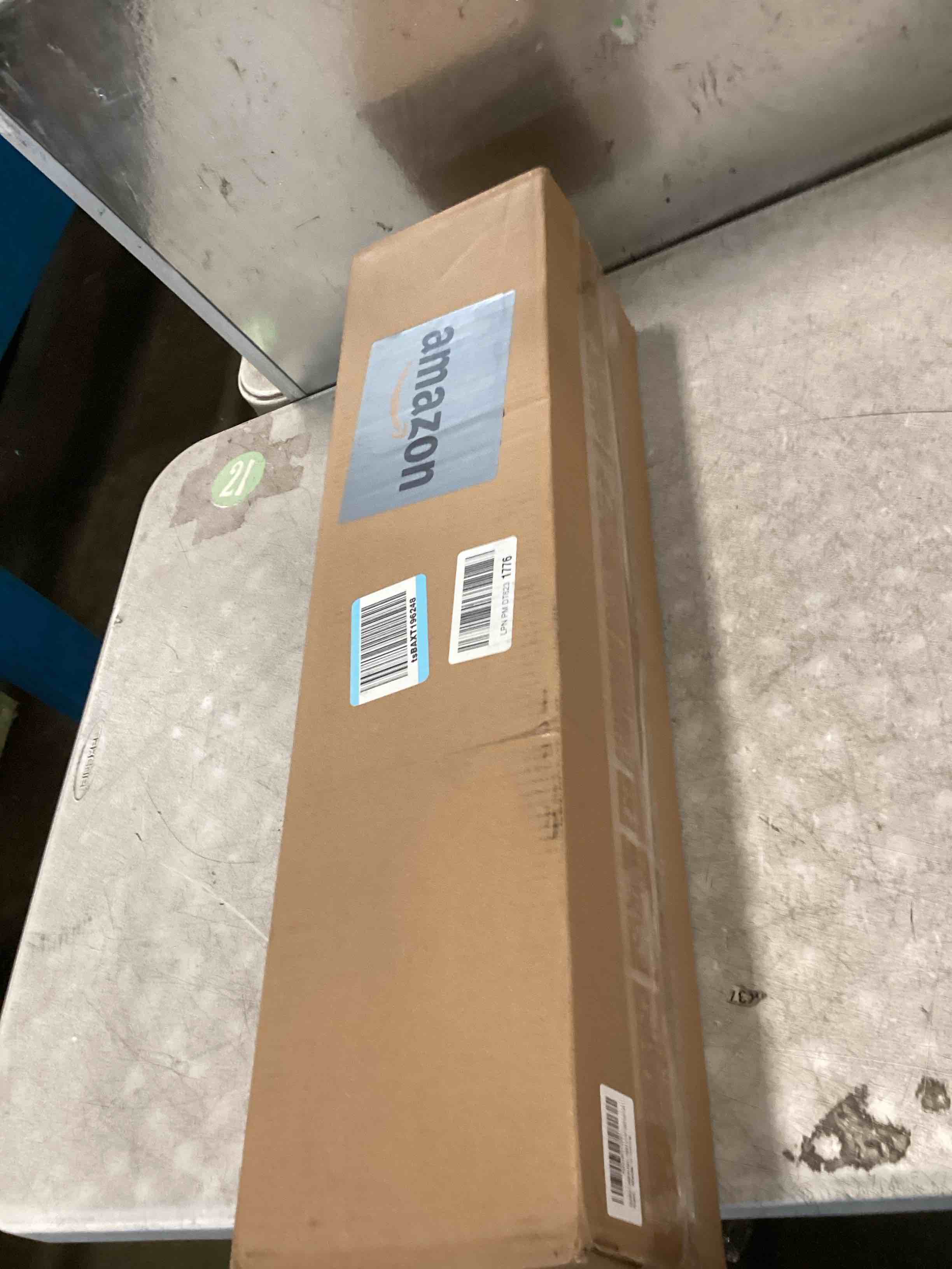 https://s3.amazonaws.com/lotting-images-prod/bidfta/PNK3698183_1749043600368.jpeg