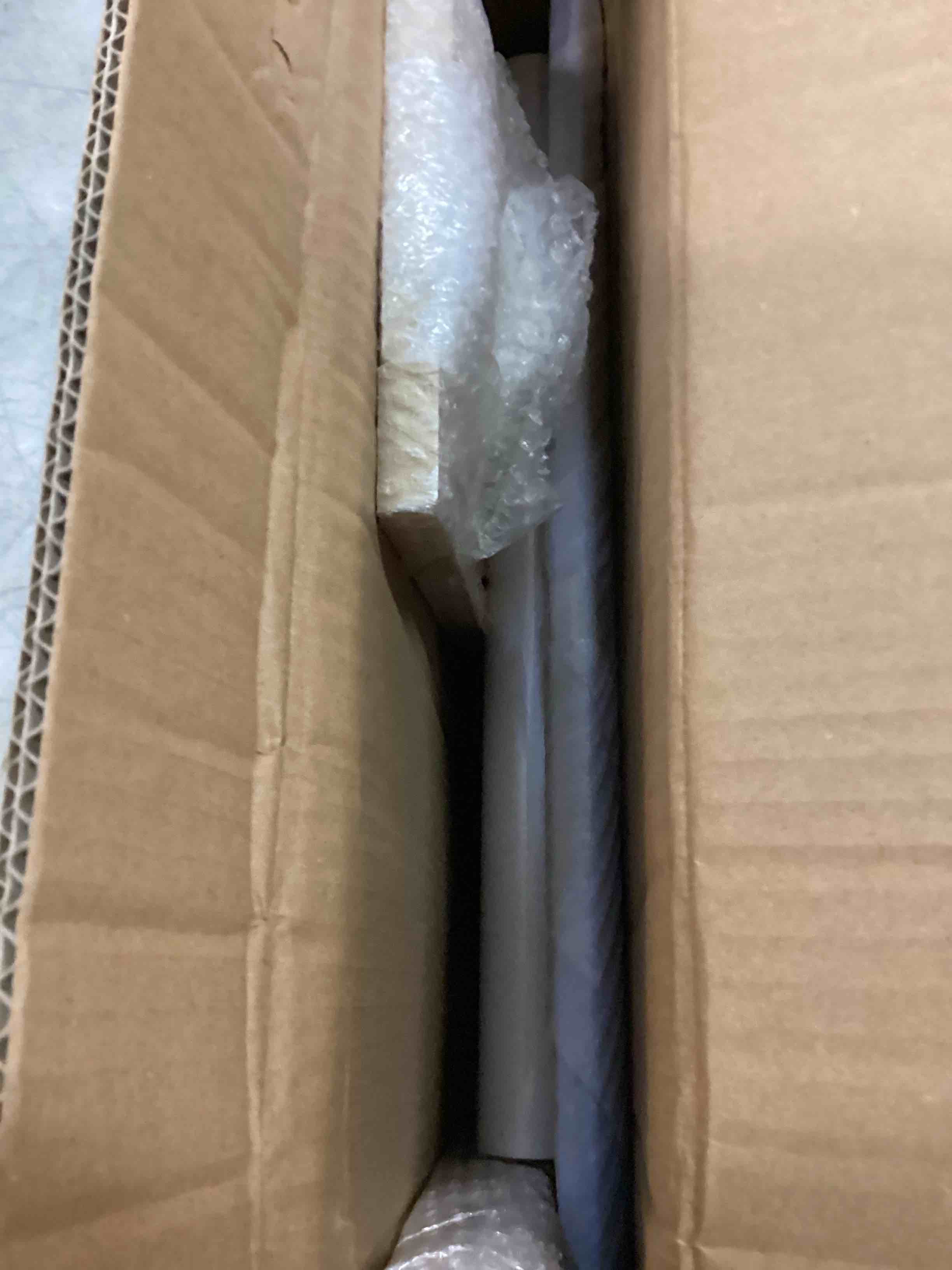 https://s3.amazonaws.com/lotting-images-prod/bidfta/PNK3698981_1749303270689.jpeg