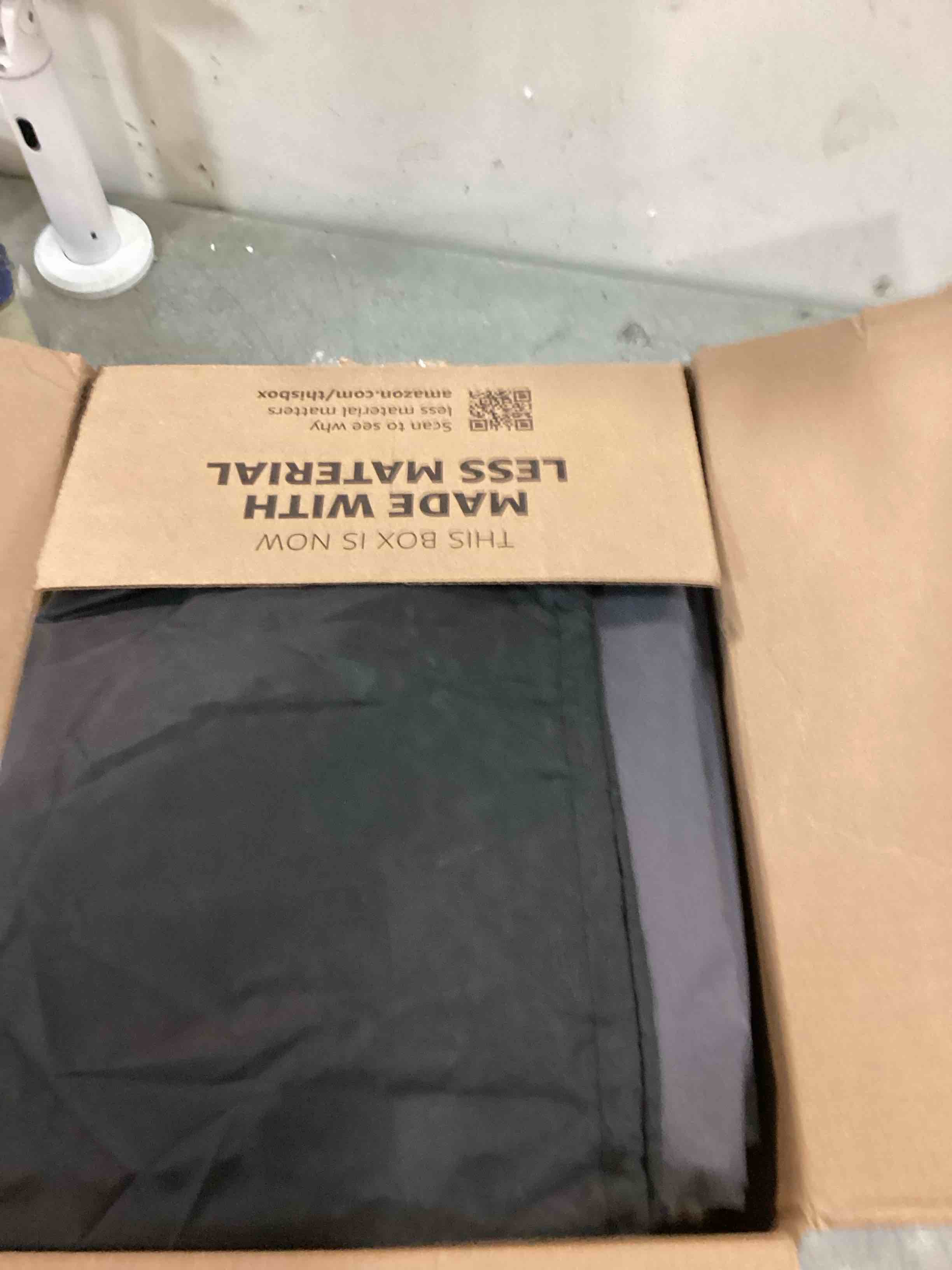 https://s3.amazonaws.com/lotting-images-prod/bidfta/PNK3699006_1749305109042.jpeg