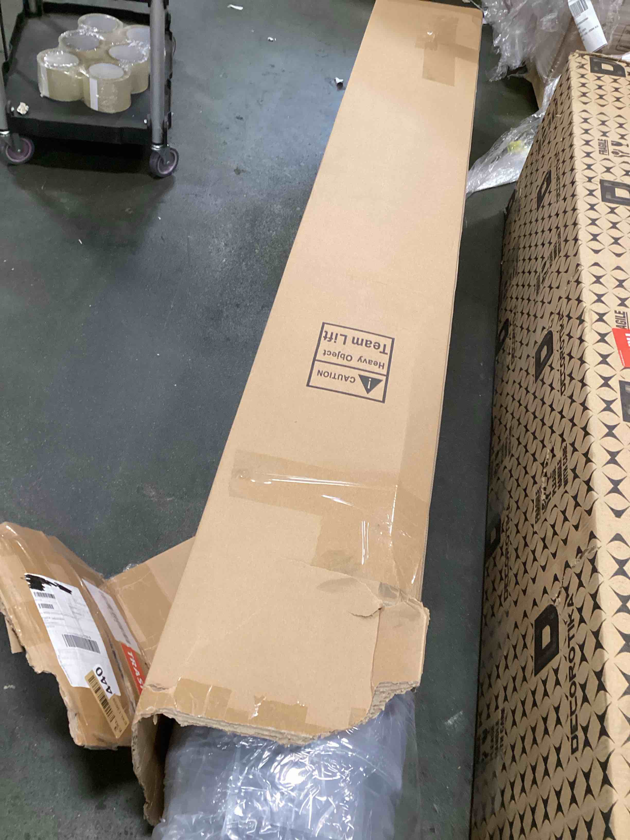 https://s3.amazonaws.com/lotting-images-prod/bidfta/PNK3701323_1749646937635.jpeg