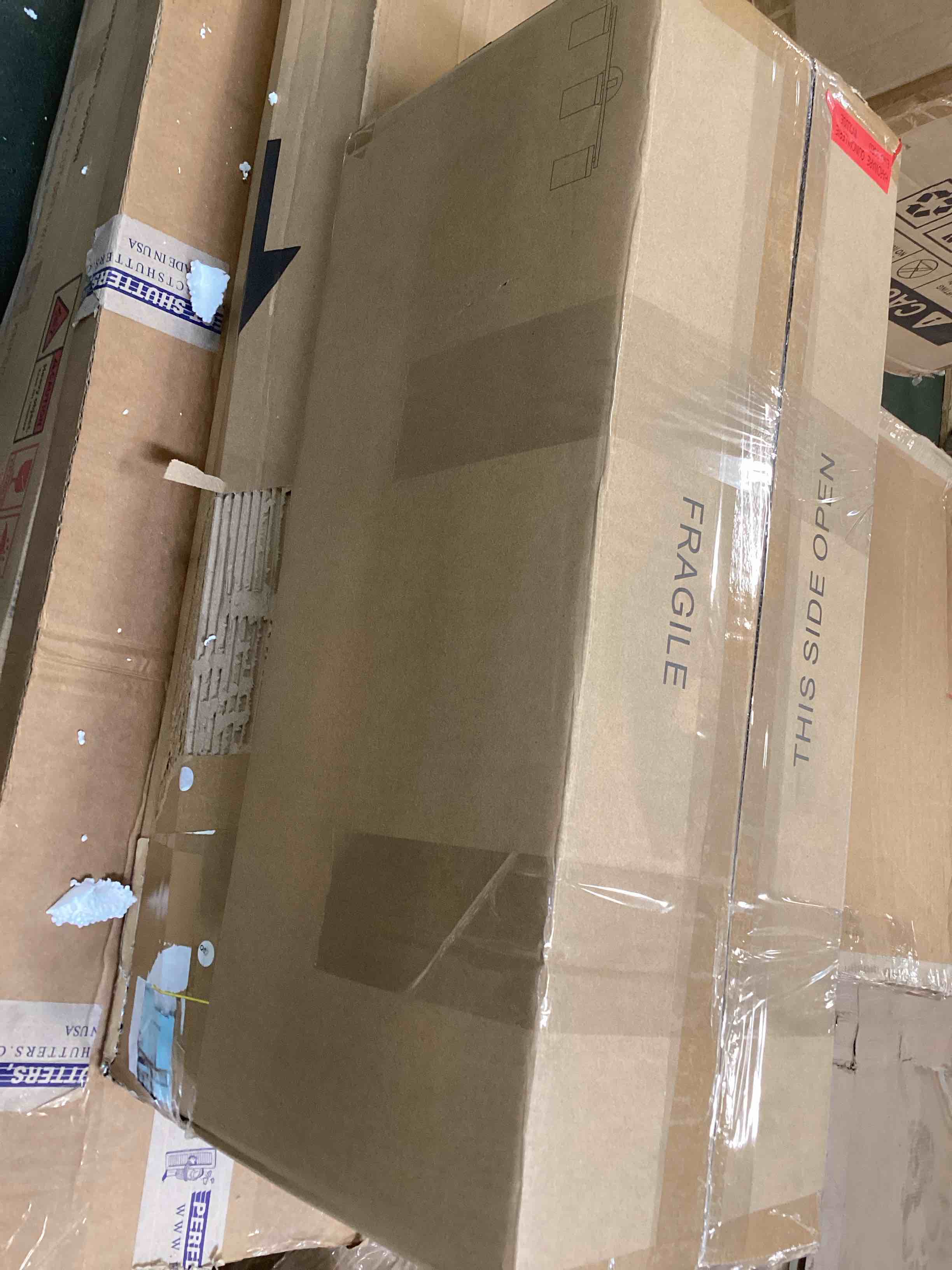 https://s3.amazonaws.com/lotting-images-prod/bidfta/PNK3701521_1749741169665.jpeg